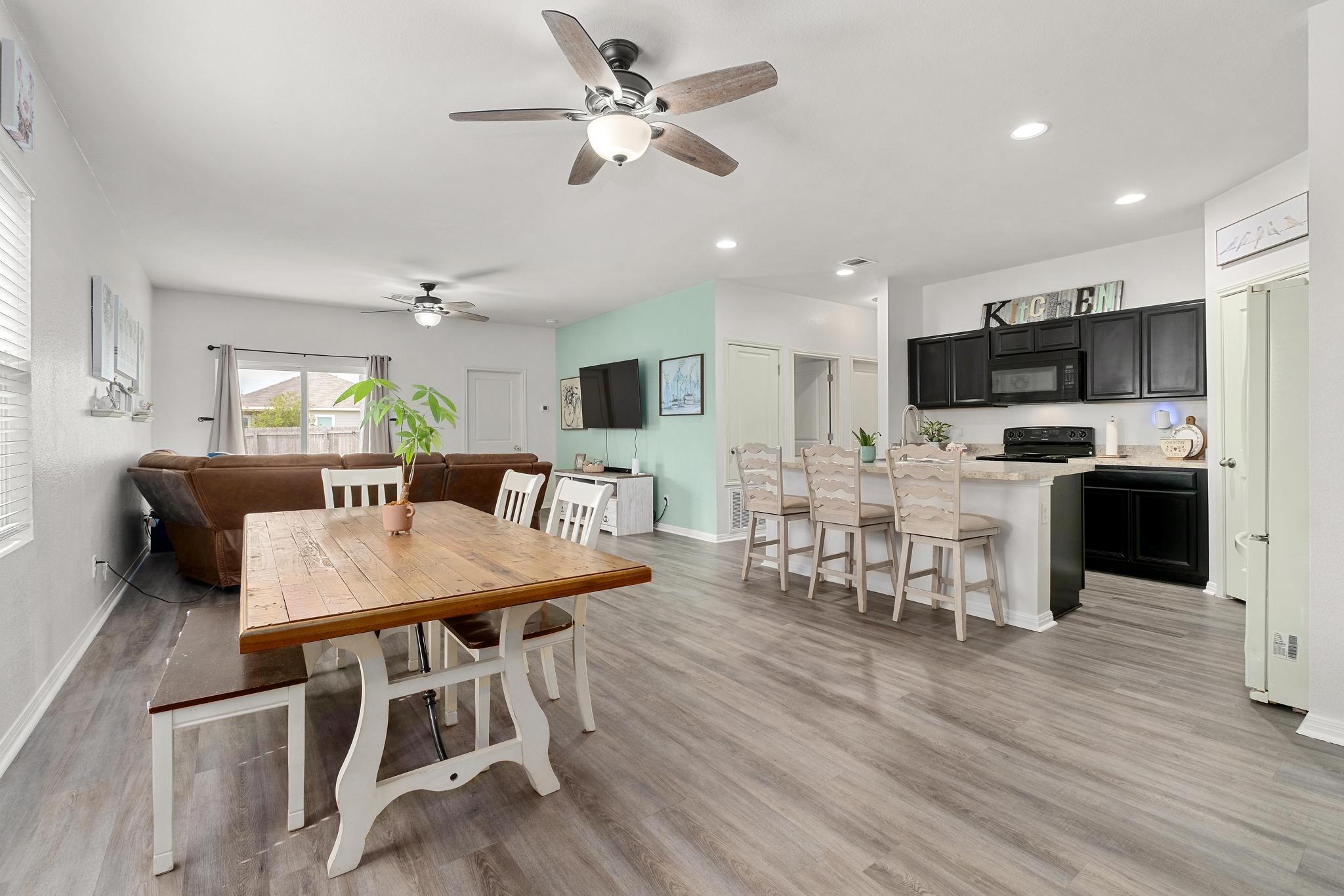 420 Seneca Loop, Kyle, TX 78640