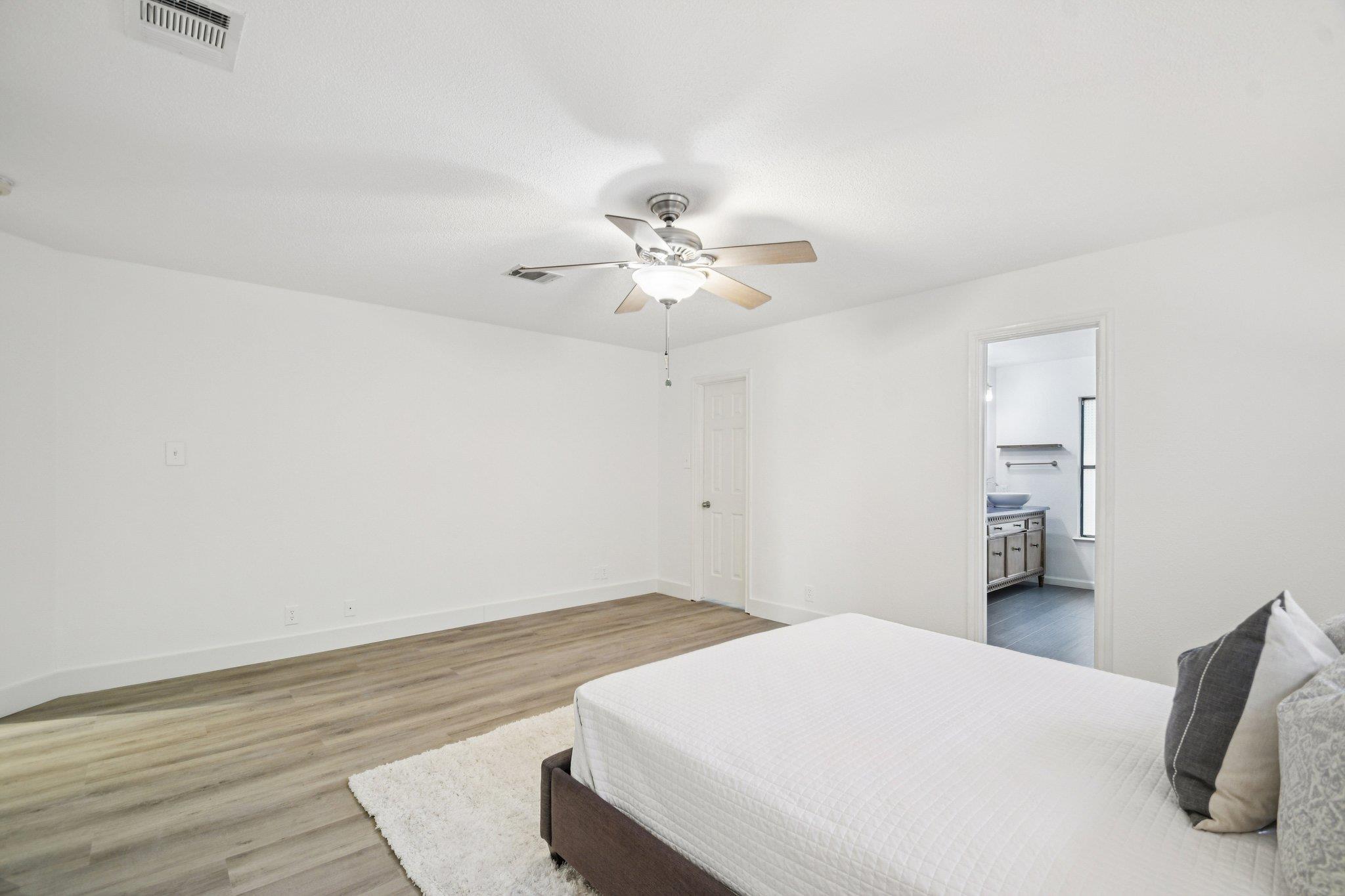 1815 Gunsight Dr, Round Rock, TX 78665