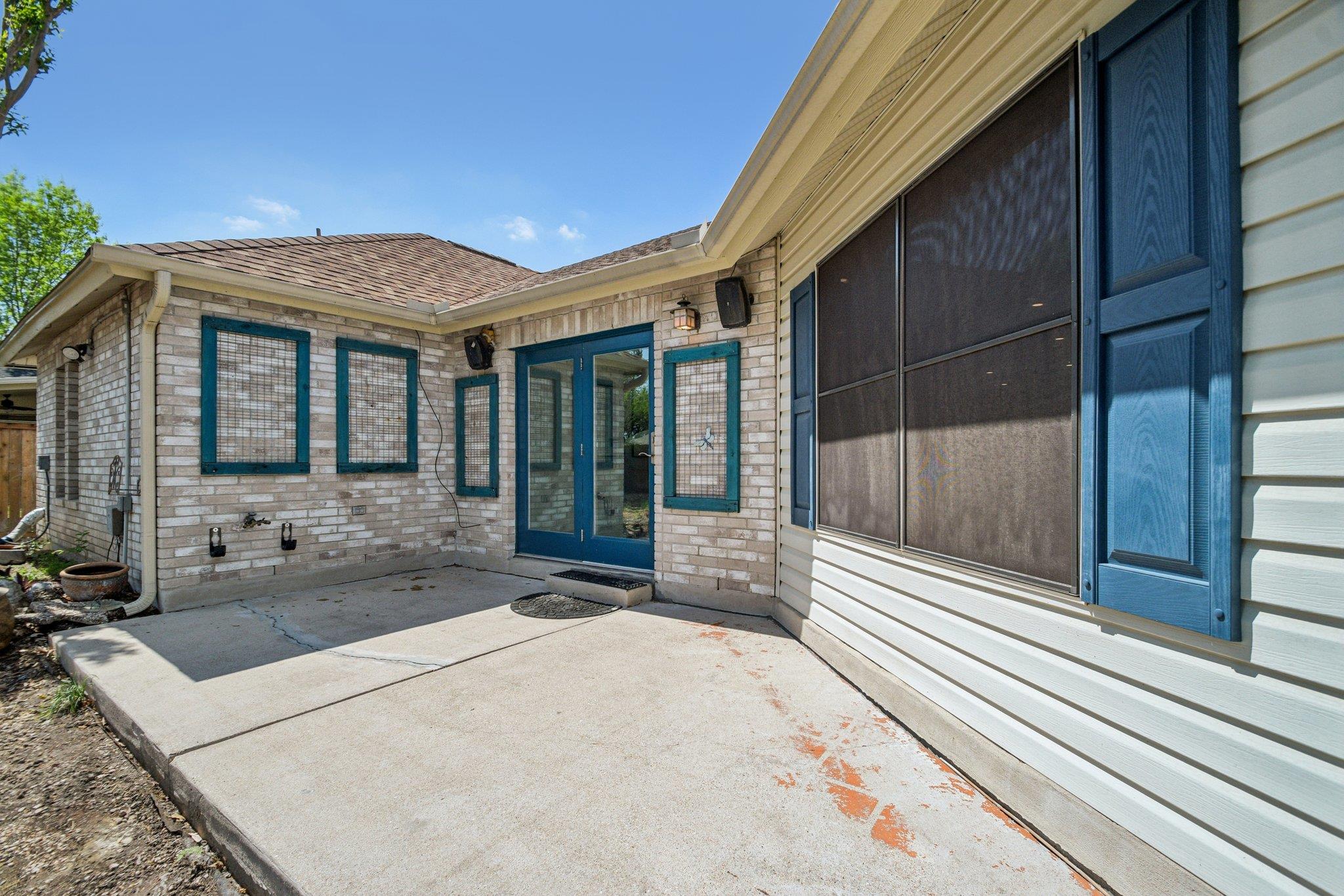 1815 Gunsight Dr, Round Rock, TX 78665