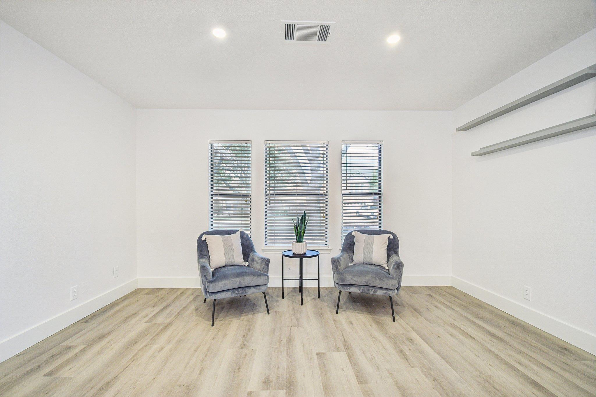 1815 Gunsight Dr, Round Rock, TX 78665