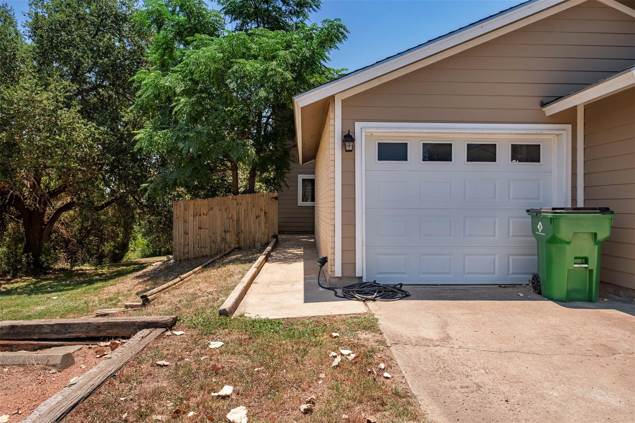 3904 Hudson Bend Rd, Austin, TX 78734