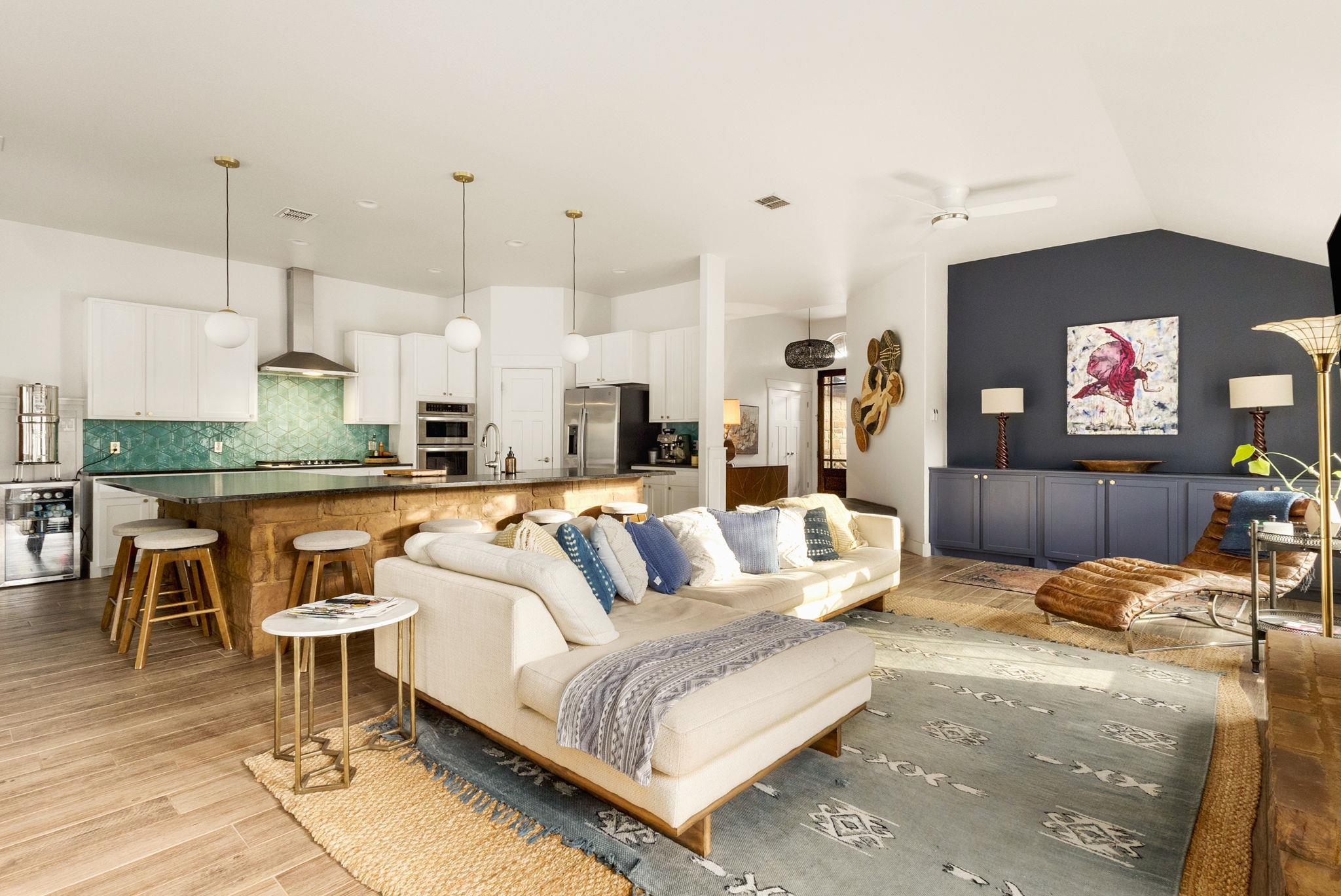 2 Crooked Arrow Ct, Wimberley, TX 78676