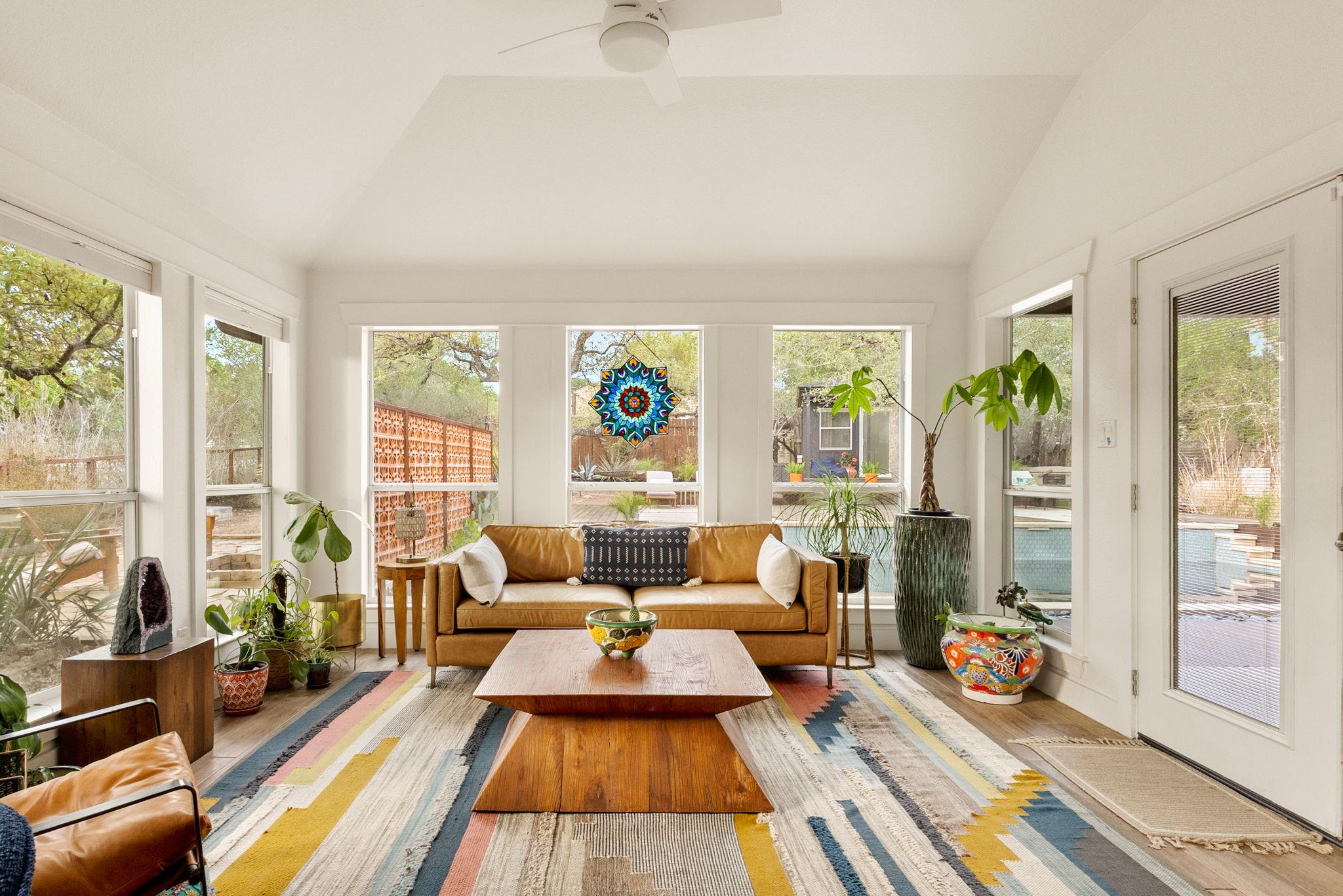 2 Crooked Arrow Ct, Wimberley, TX 78676