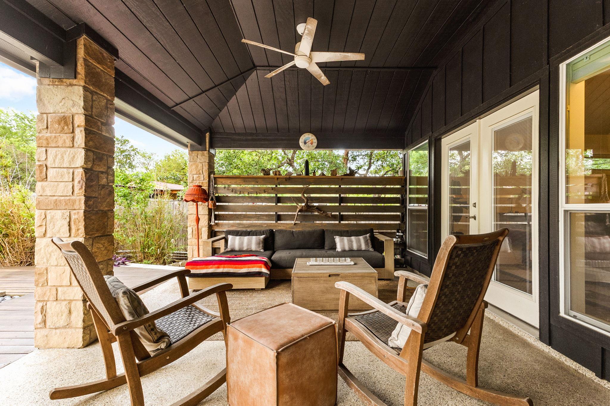 2 Crooked Arrow Ct, Wimberley, TX 78676