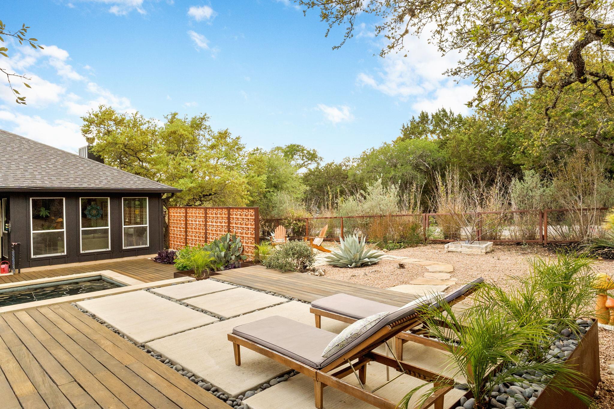 2 Crooked Arrow Ct, Wimberley, TX 78676