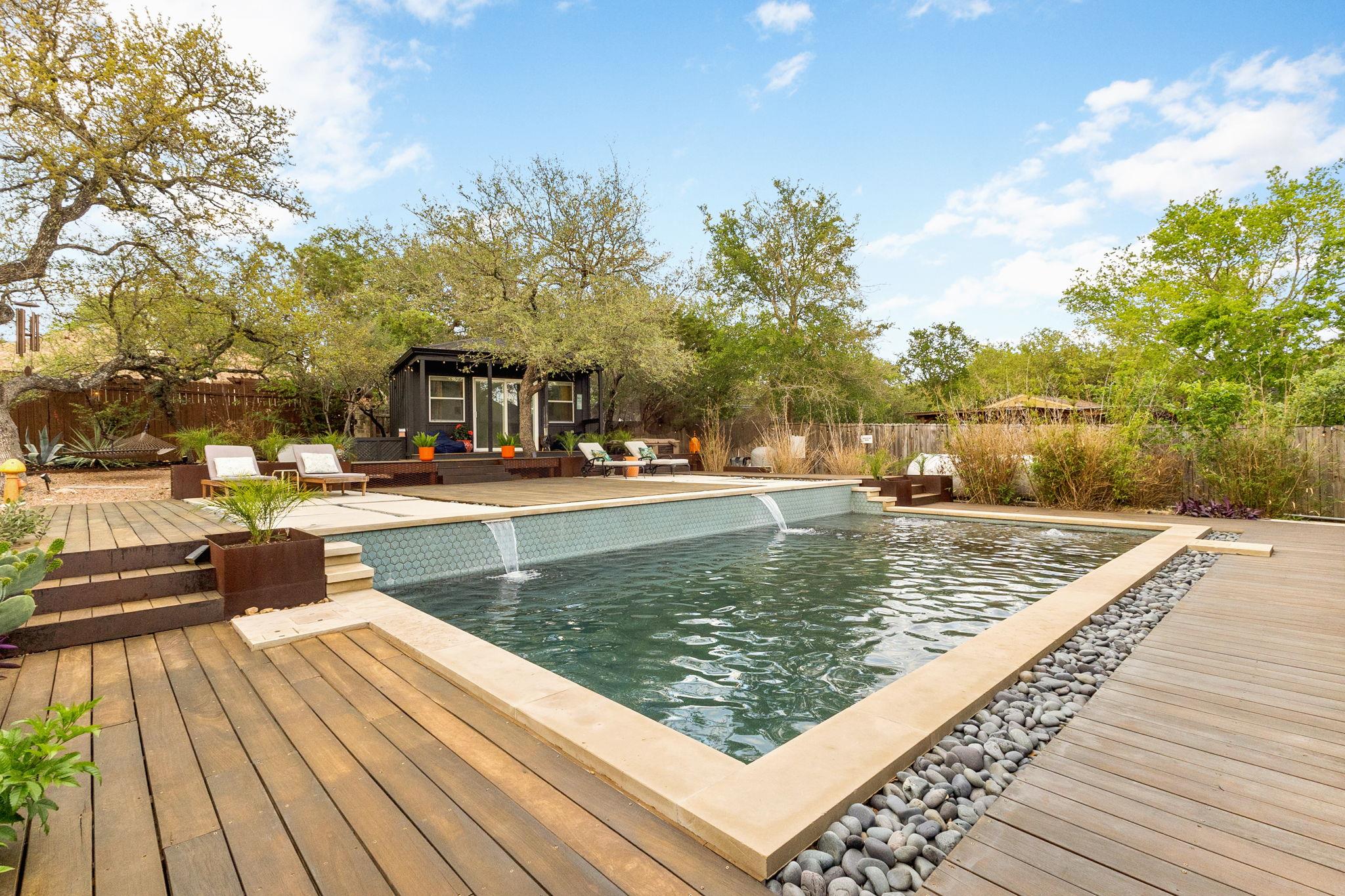 2 Crooked Arrow Ct, Wimberley, TX 78676