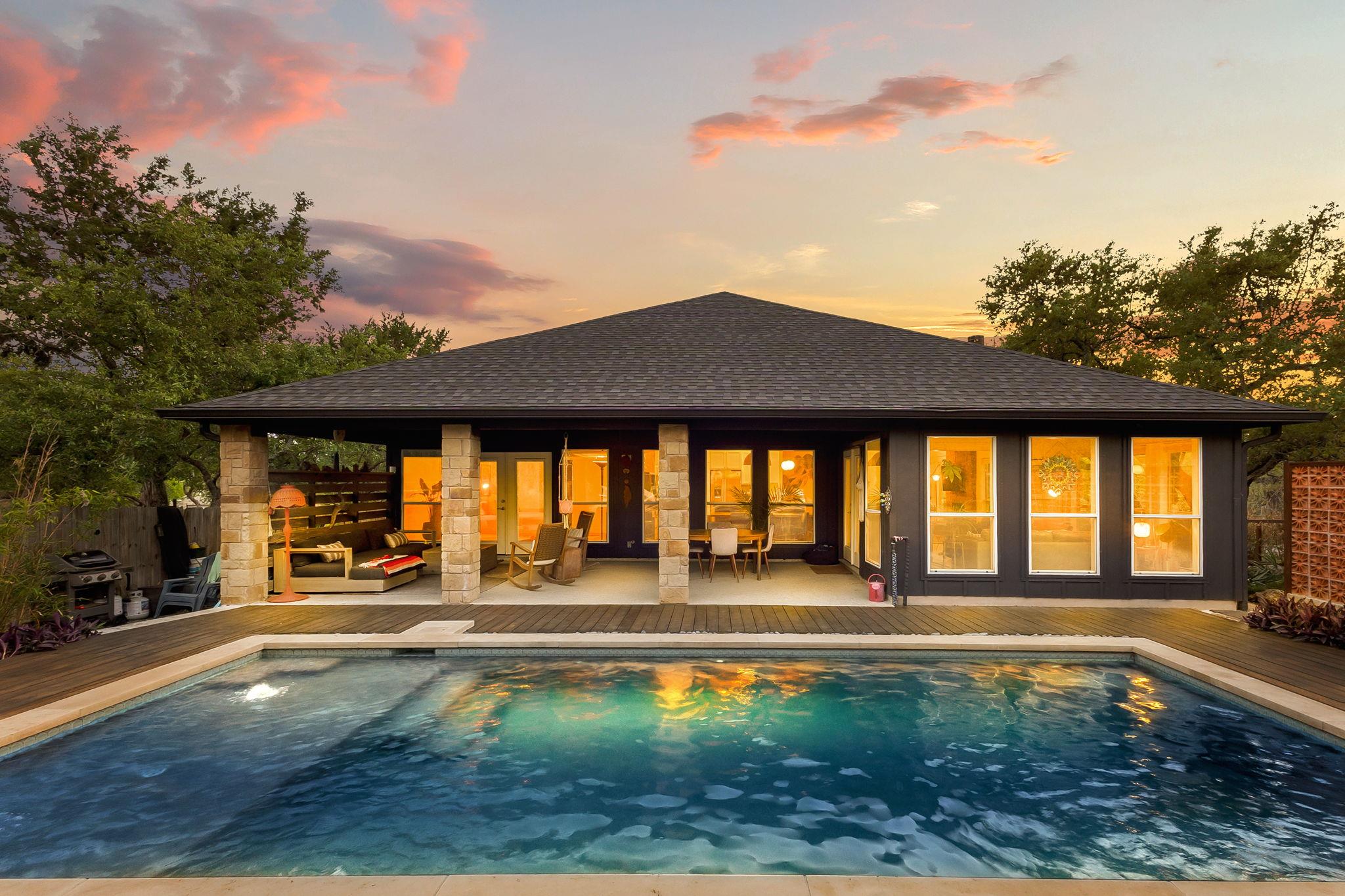 2 Crooked Arrow Ct, Wimberley, TX 78676