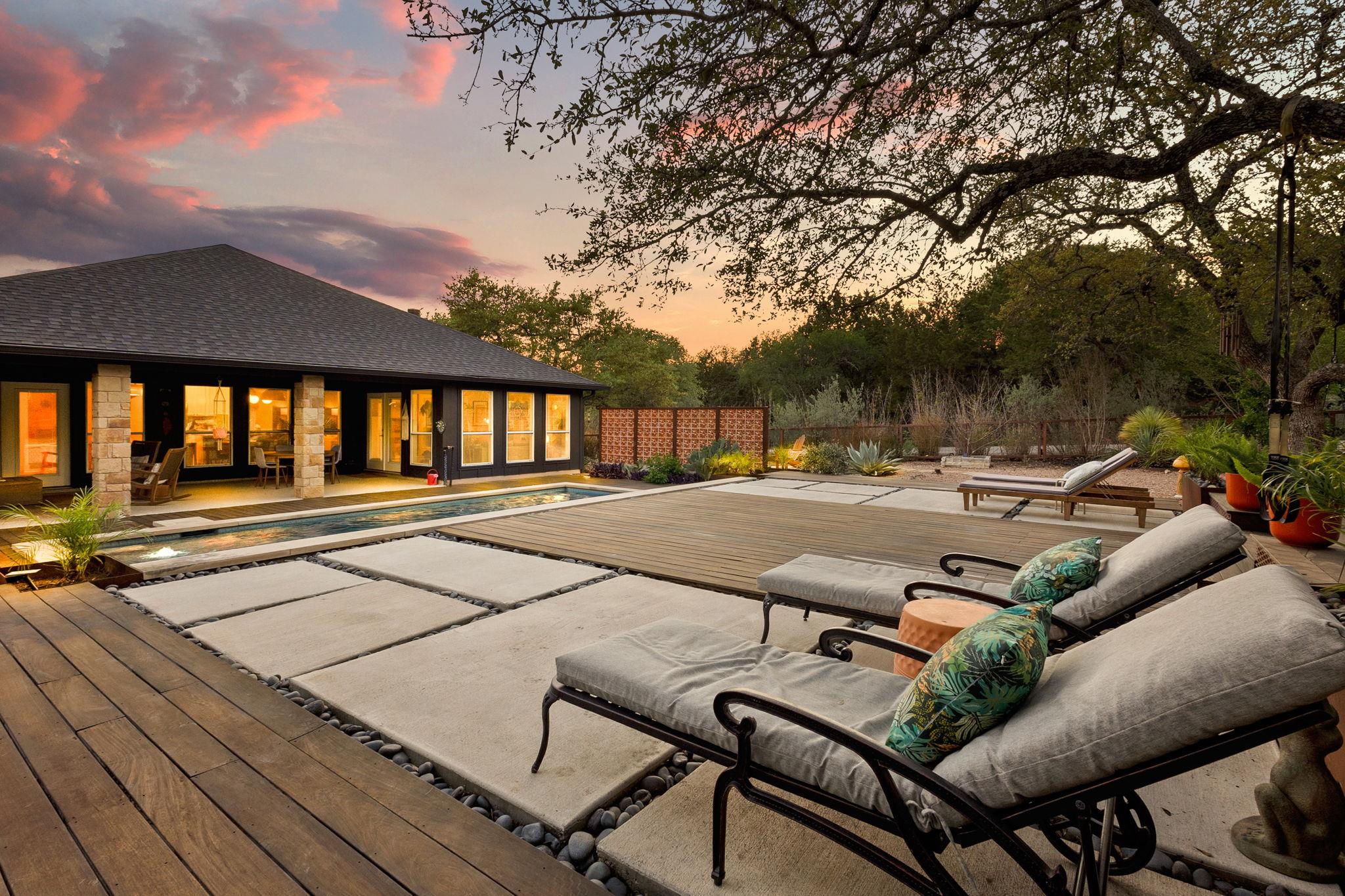 2 Crooked Arrow Ct, Wimberley, TX 78676