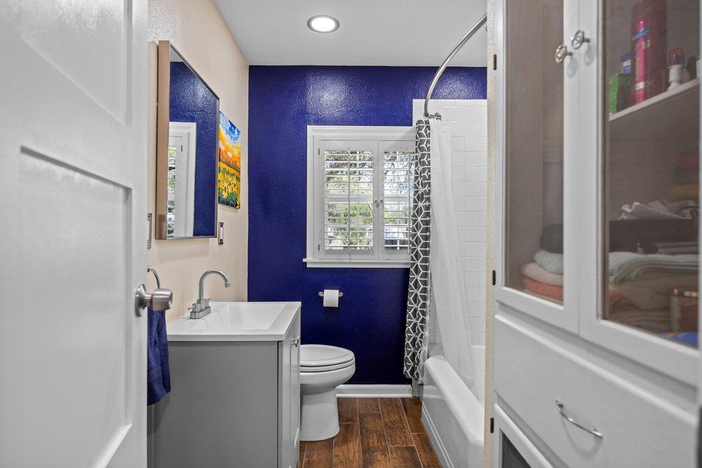 312 Gerald Dr, Blanco, TX 78606