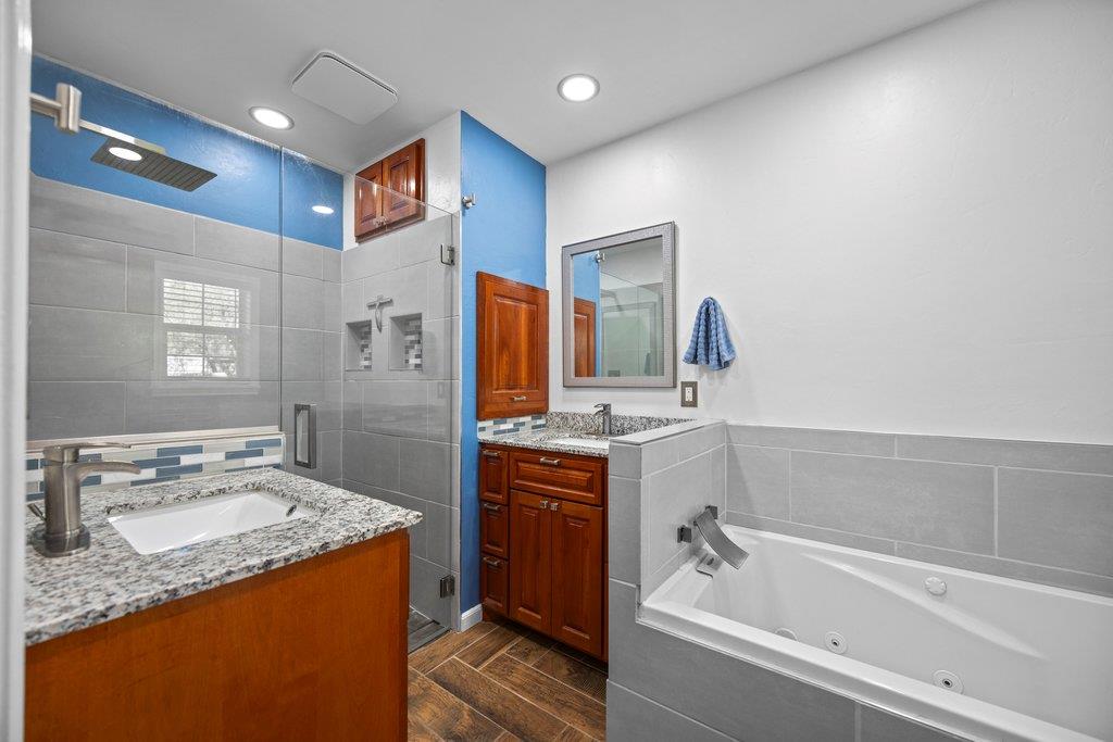 312 Gerald Dr, Blanco, TX 78606