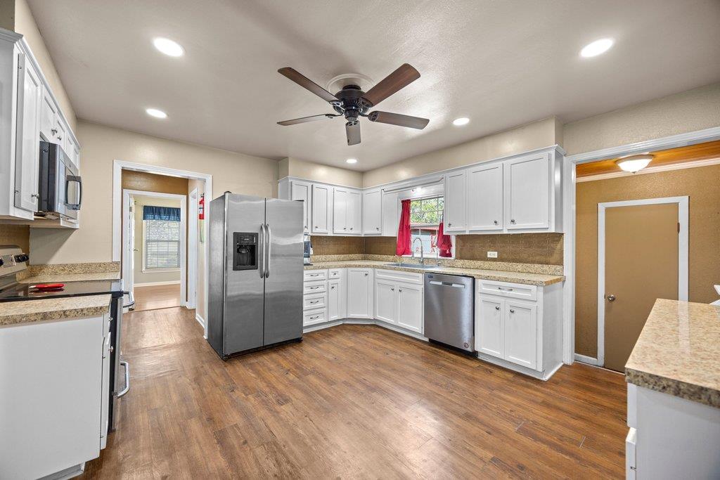 312 Gerald Dr, Blanco, TX 78606