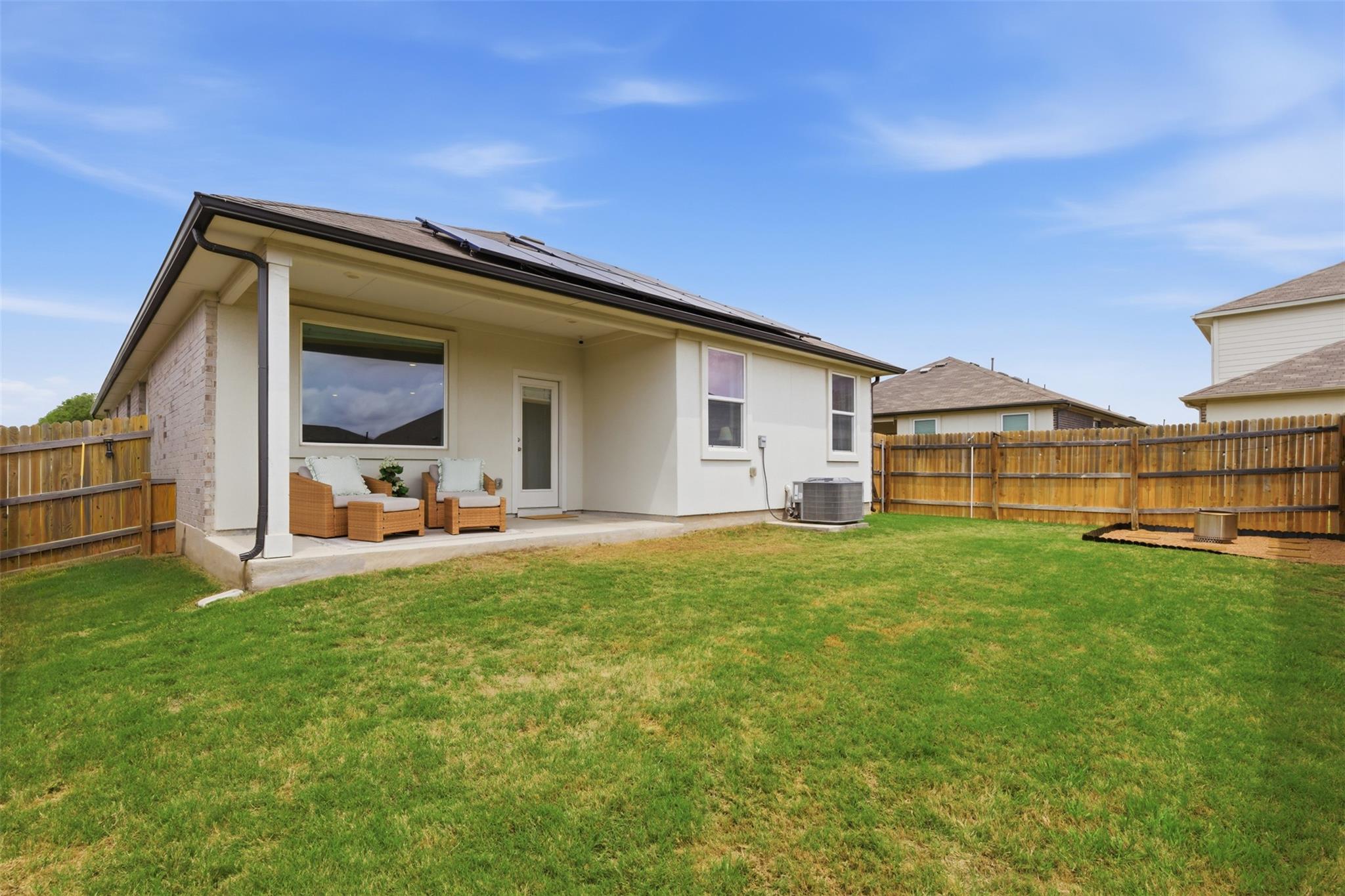 128 Finley Rae Dr, Georgetown, TX 78626