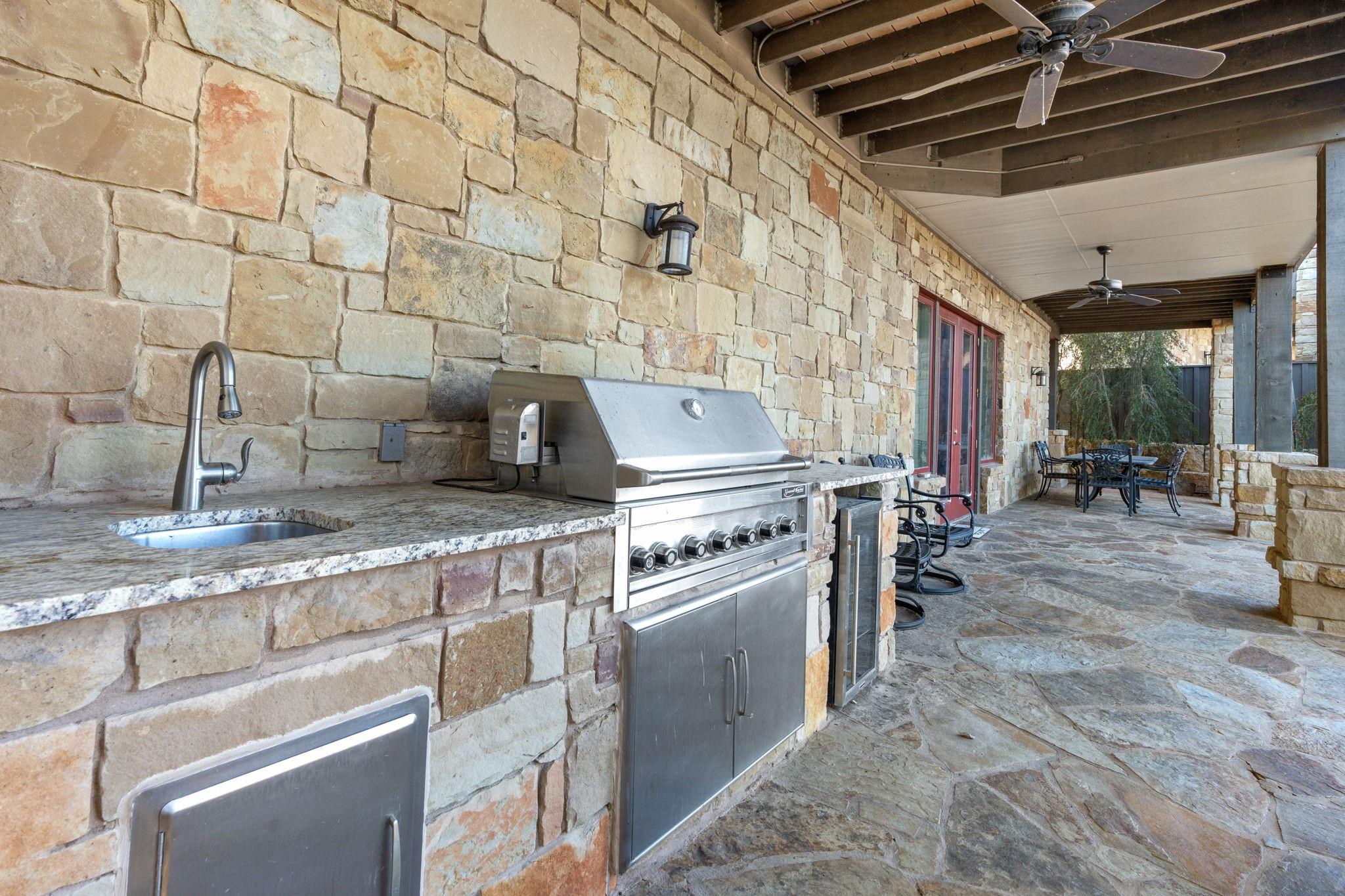 2208 Seabiscuit Cv # 133, Spicewood, TX 78669