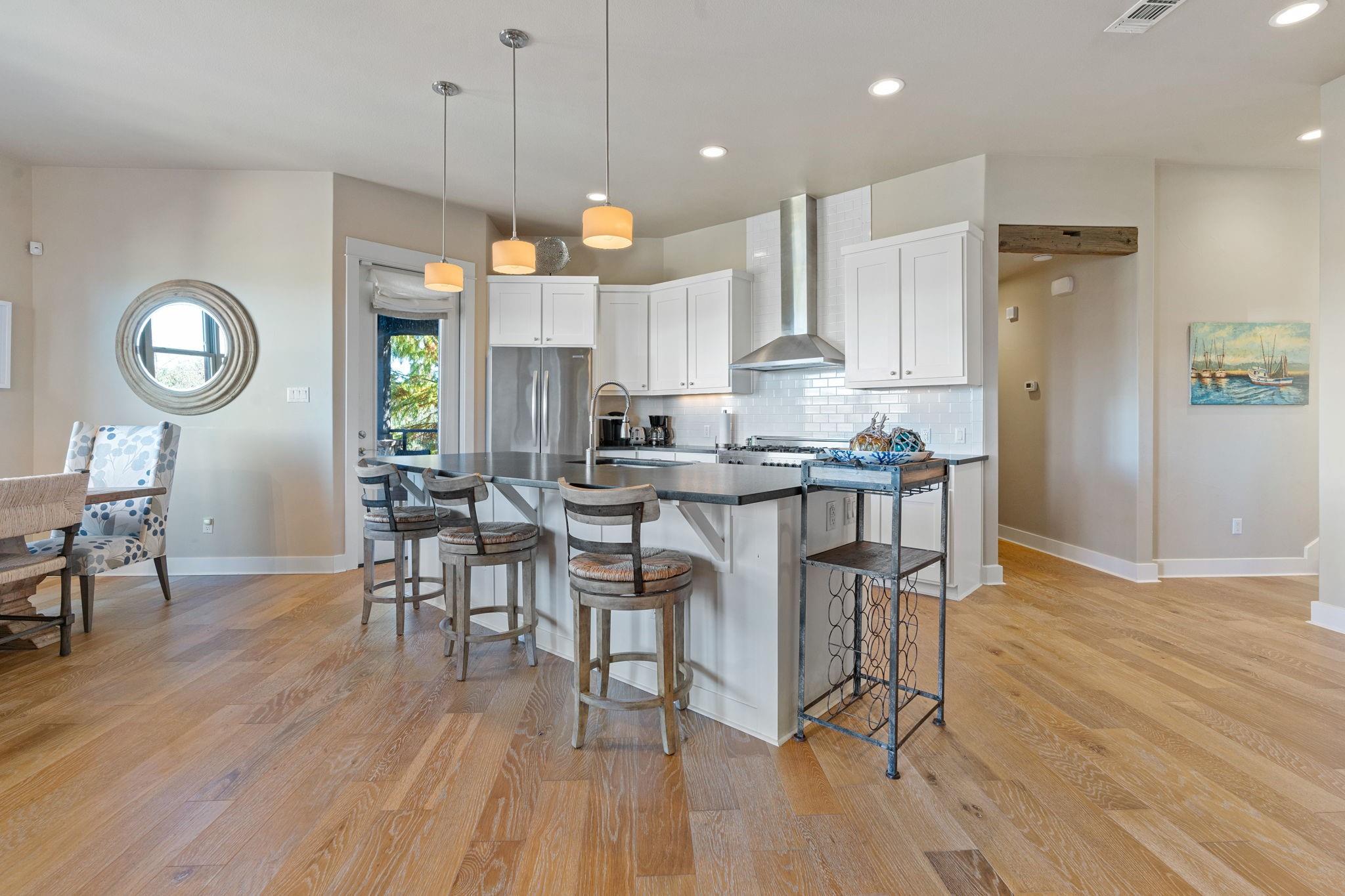 2208 Seabiscuit Cv # 133, Spicewood, TX 78669