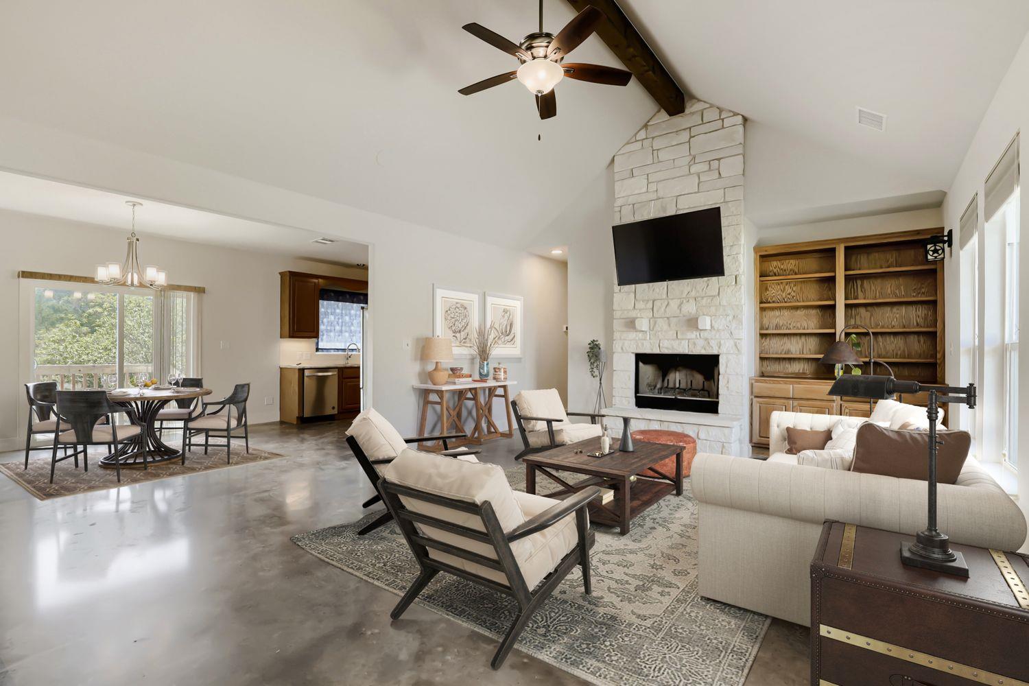 20401 Siesta Shores Dr, Spicewood, TX 78669