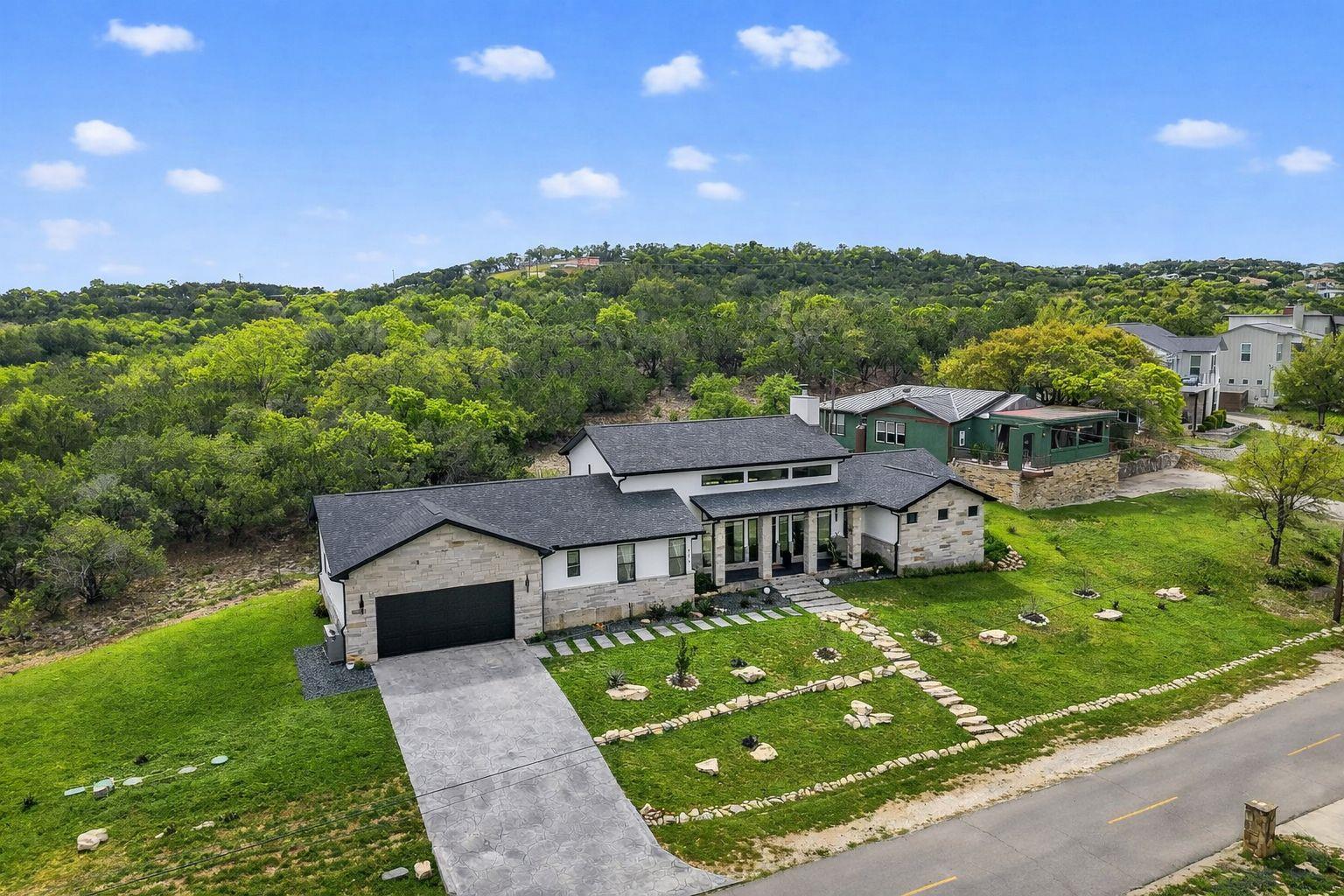 913 Larkhall Dr, Spicewood, TX 78669