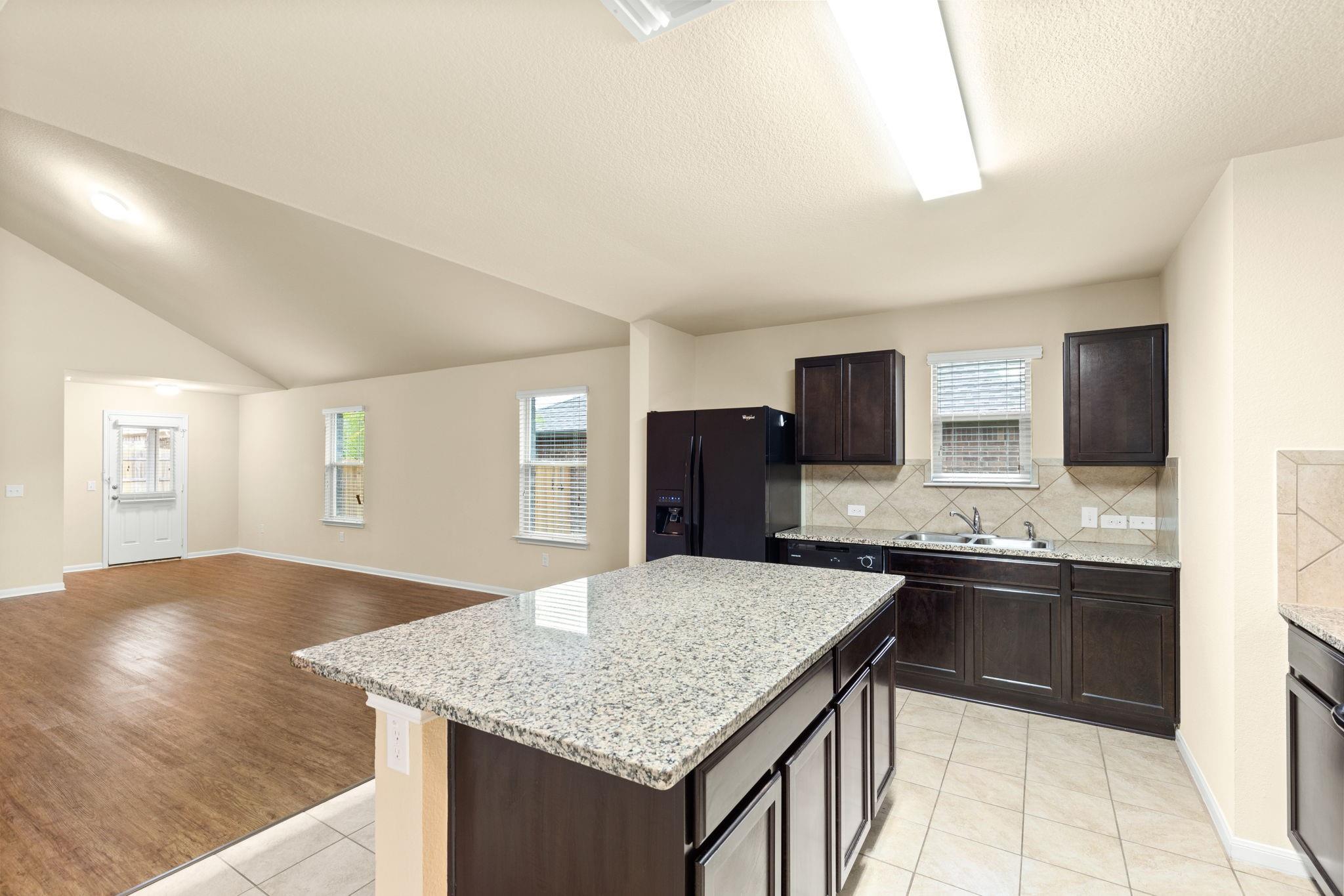 609 Topaz Ln, Leander, TX 78641