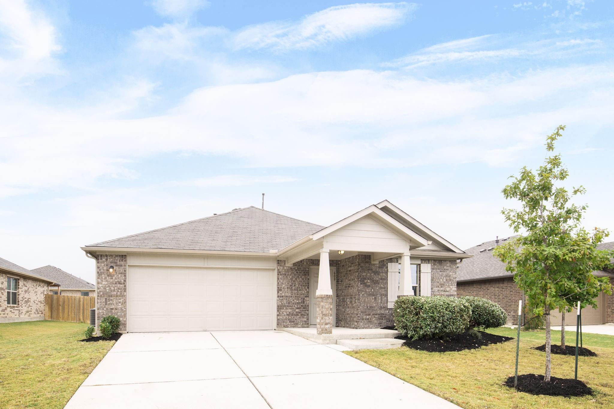 609 Topaz Ln, Leander, TX 78641