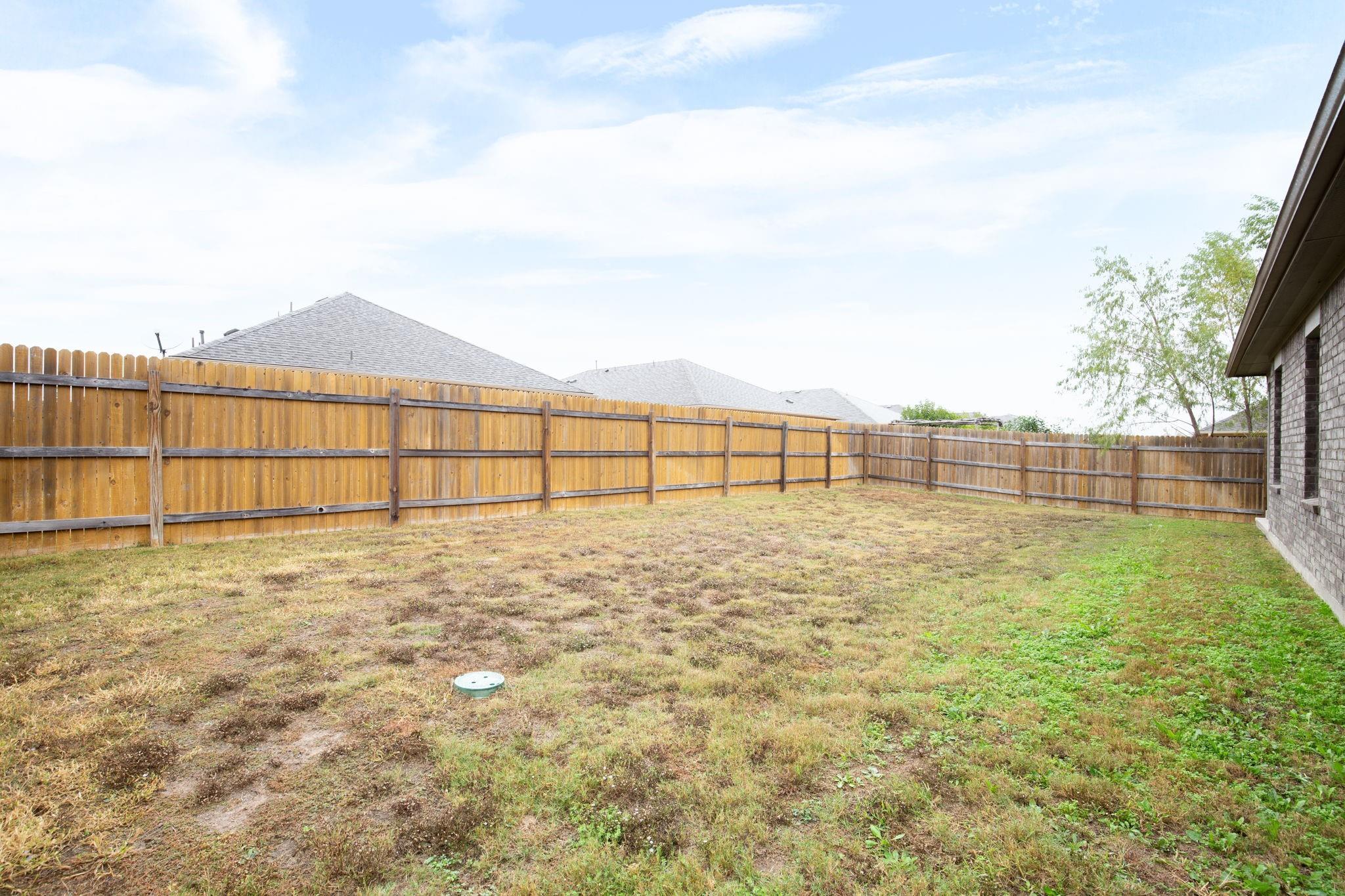 609 Topaz Ln, Leander, TX 78641