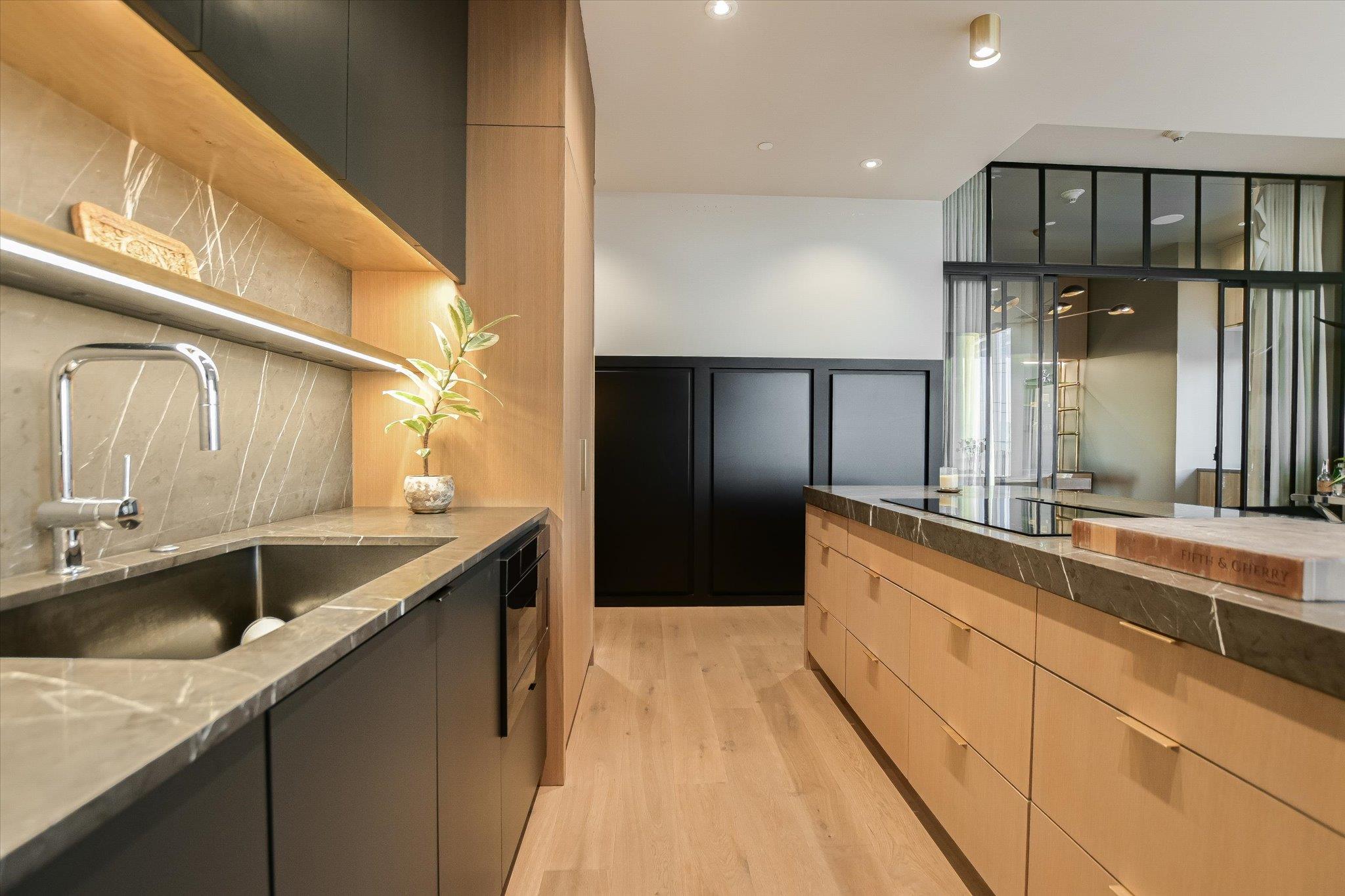 210 Lavaca St # 3108, Austin, TX 78701