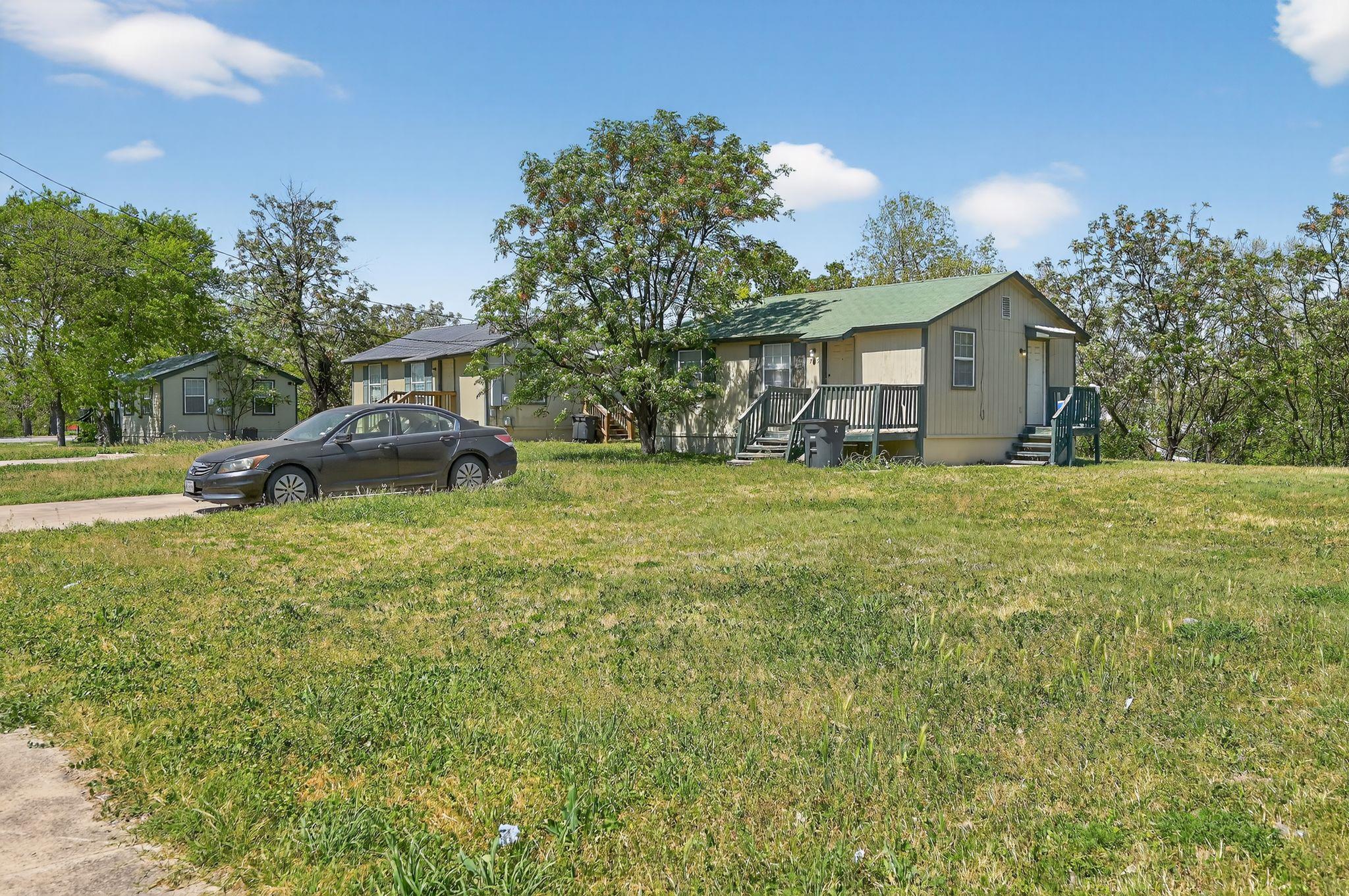 709, 711, and 713 Bremser Ave, Killeen, TX 76541