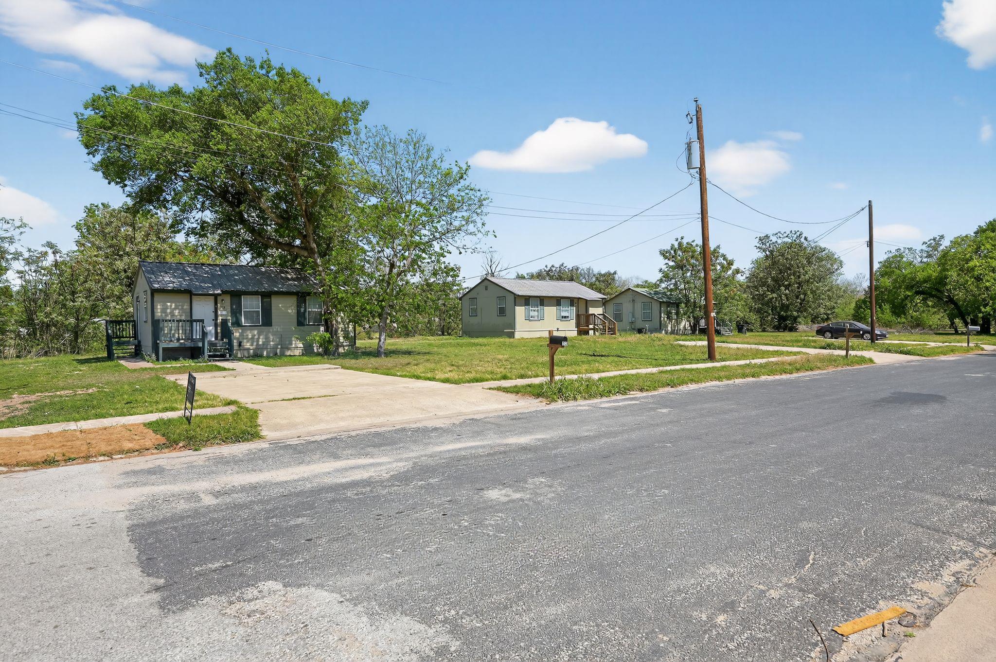 713, 711, and 709 Bremser Ave, Killeen, TX 76541