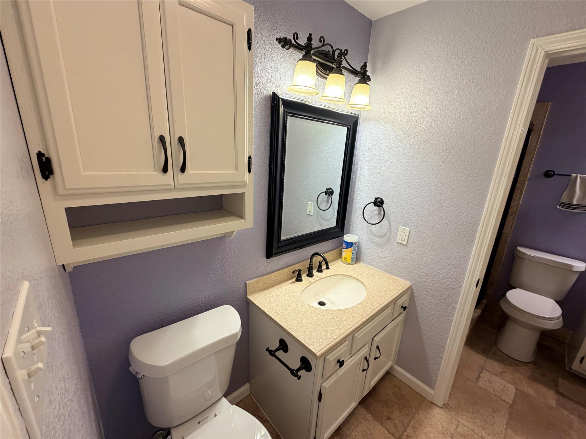 3103 Whisper Oaks Ln # A & B, Georgetown, TX 78628