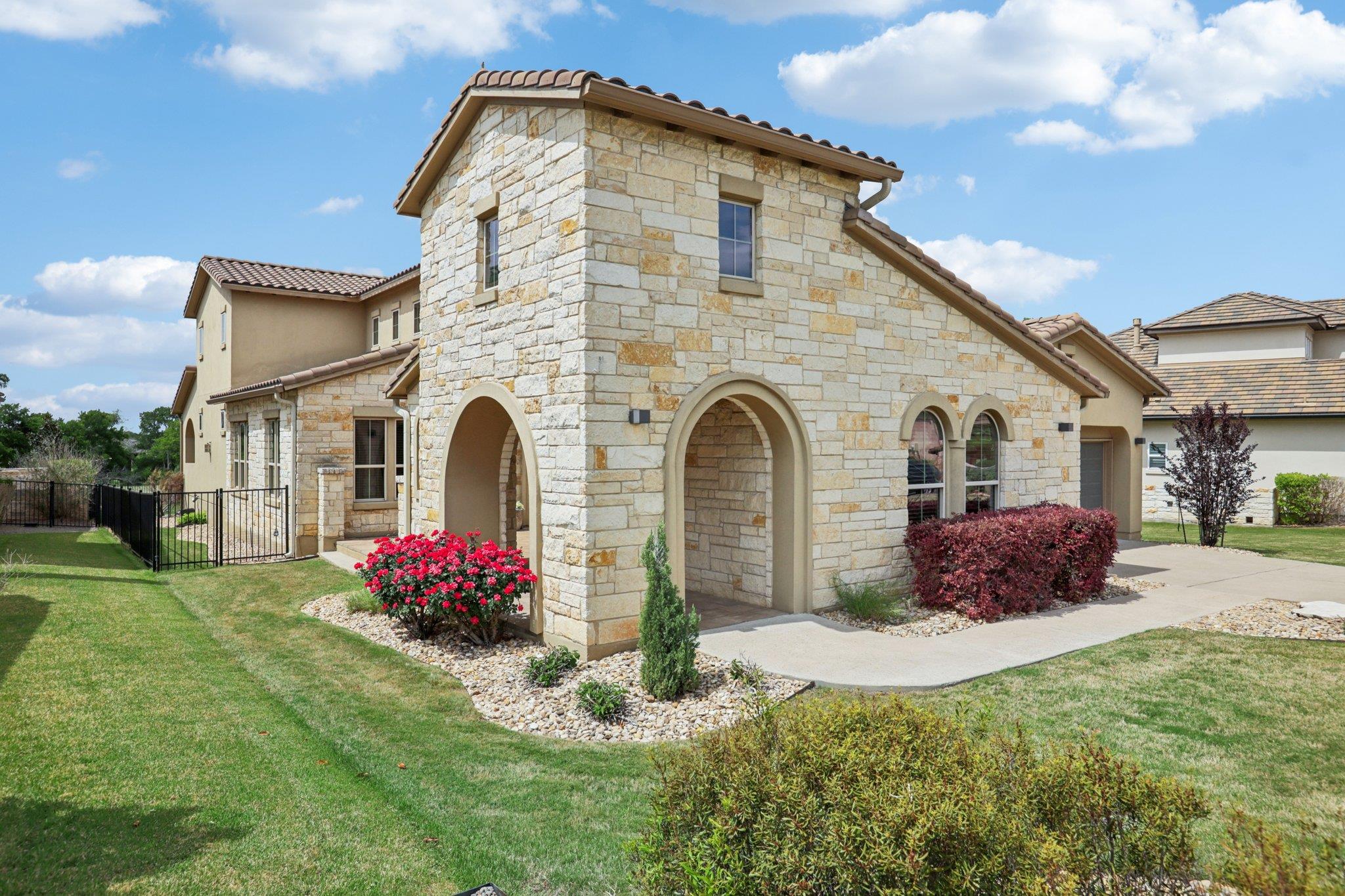 109 Charmstone Ln, Georgetown, TX 78628