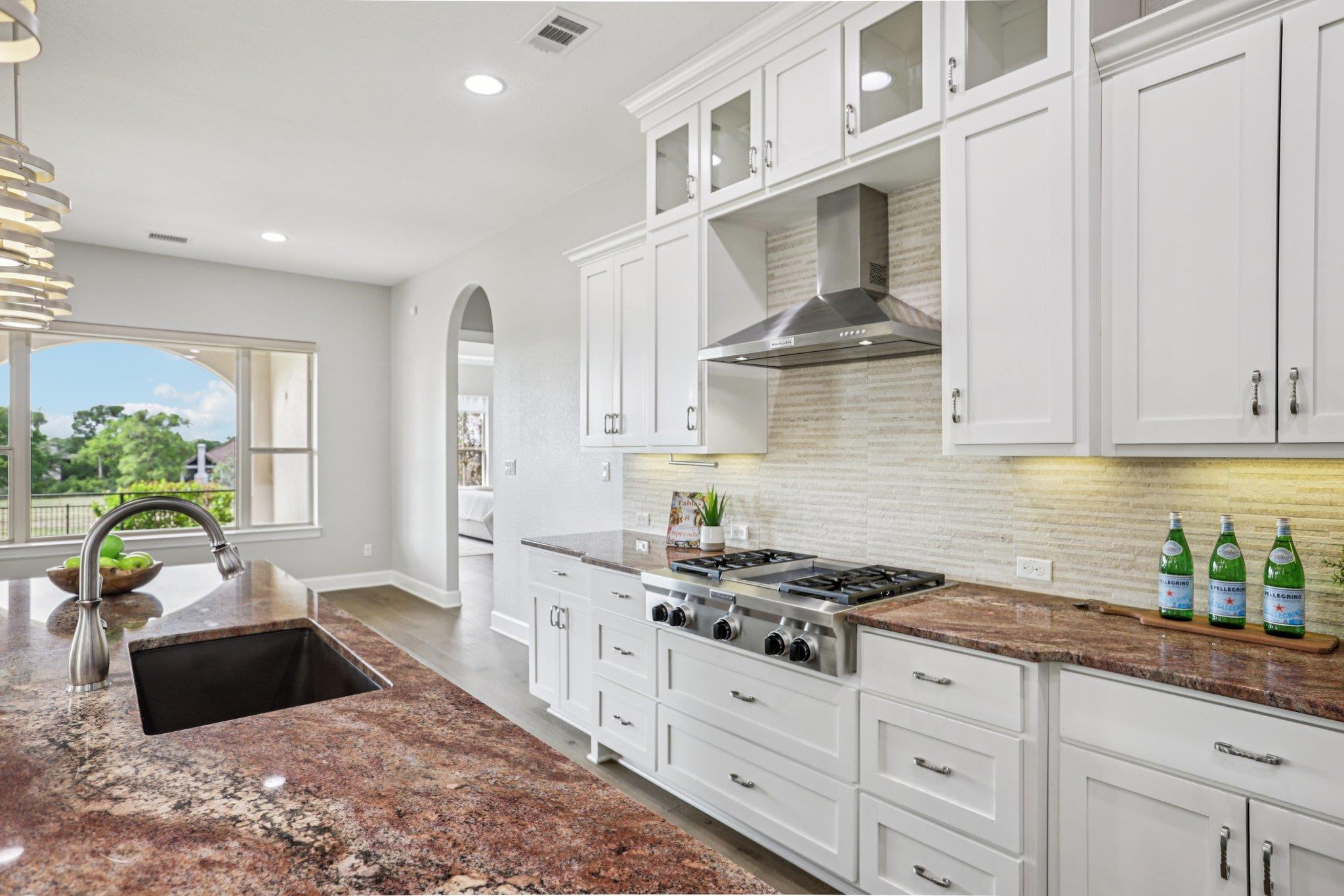 109 Charmstone Ln, Georgetown, TX 78628