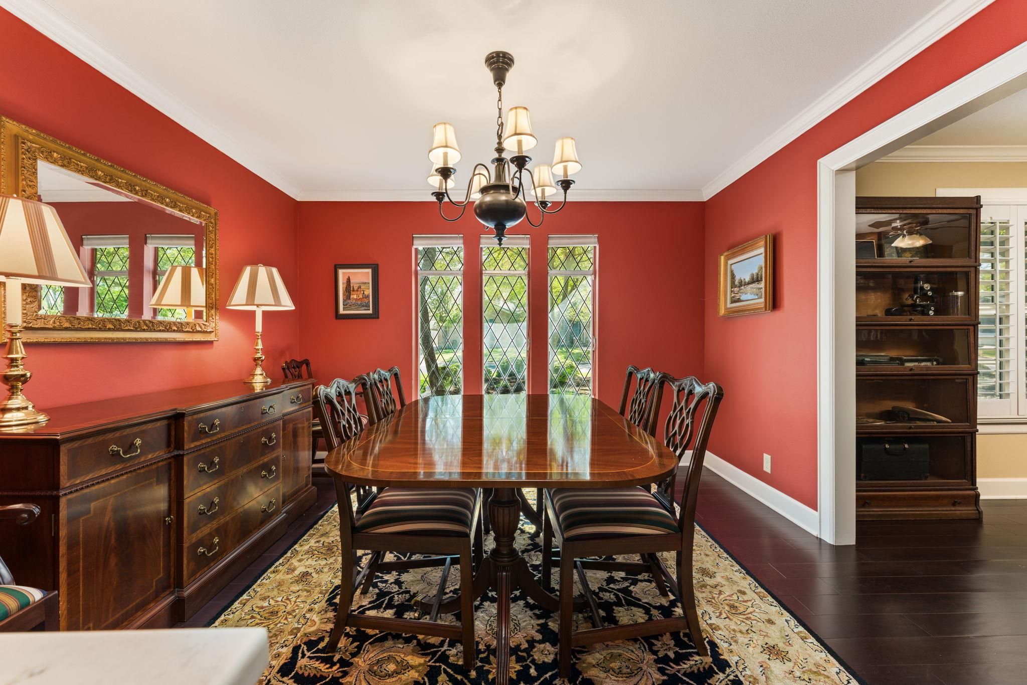 4216 Tallowood Dr, Austin, TX 78731