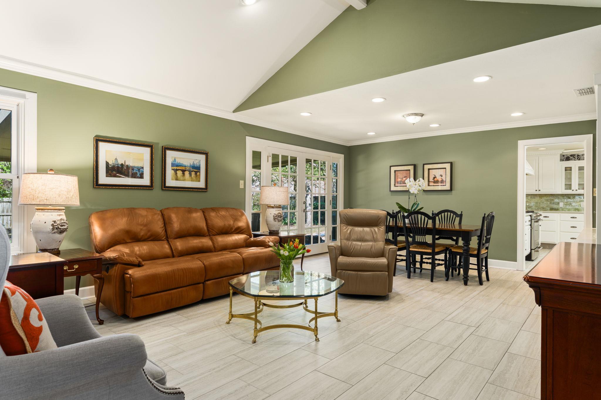 4216 Tallowood Dr, Austin, TX 78731