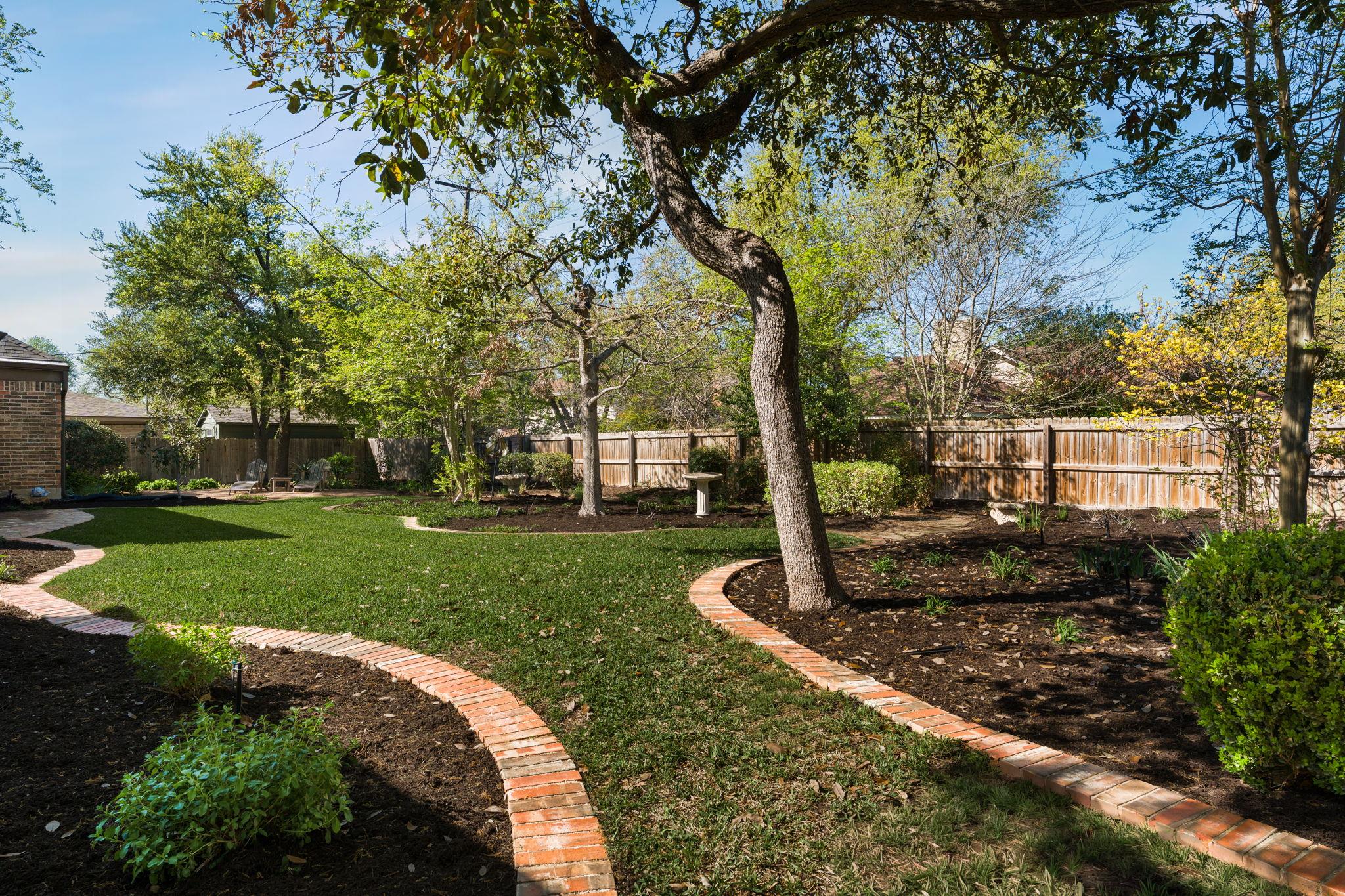 4216 Tallowood Dr, Austin, TX 78731