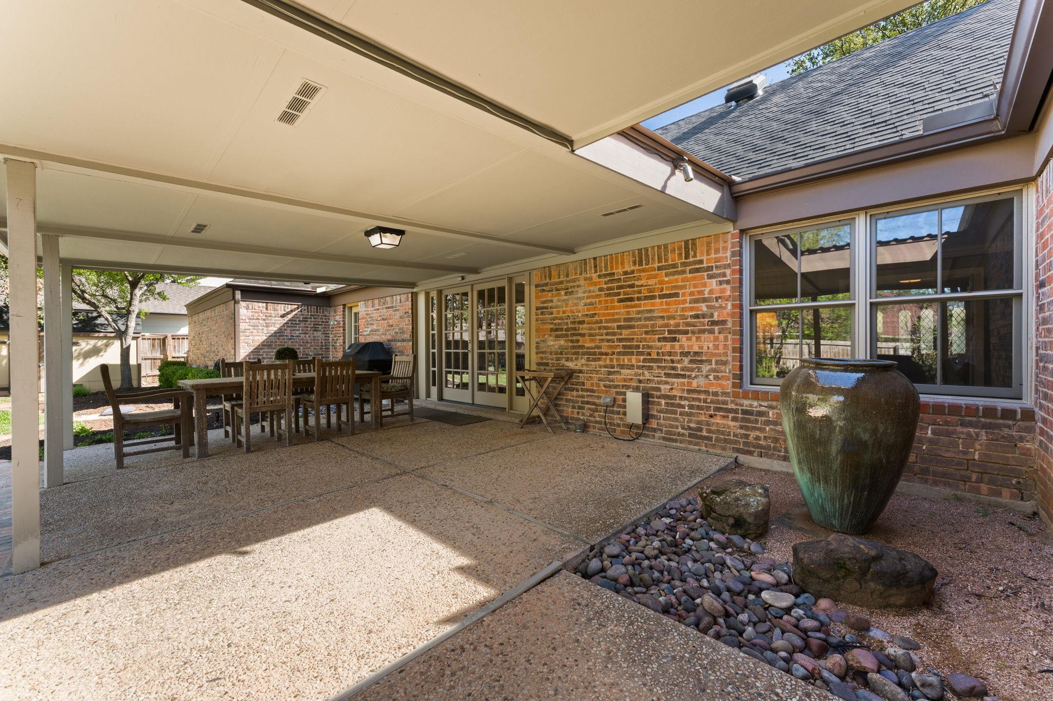 4216 Tallowood Dr, Austin, TX 78731