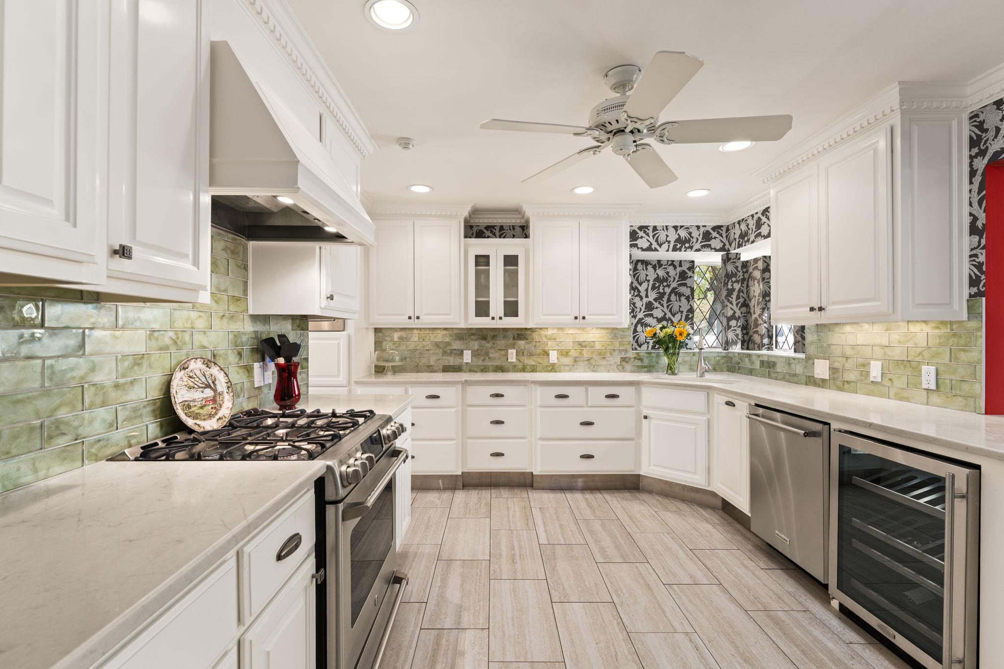 4216 Tallowood Dr, Austin, TX 78731