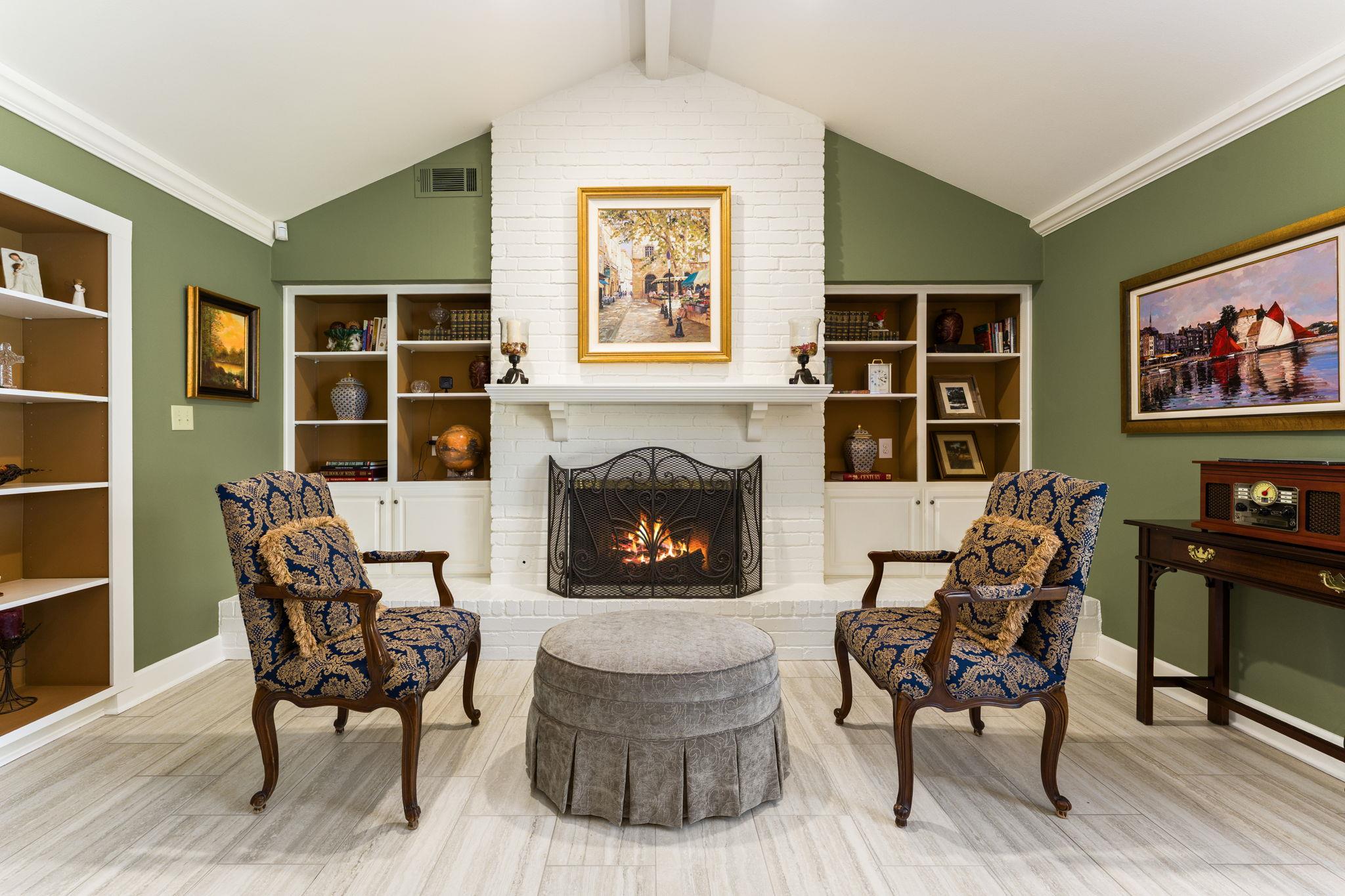 4216 Tallowood Dr, Austin, TX 78731