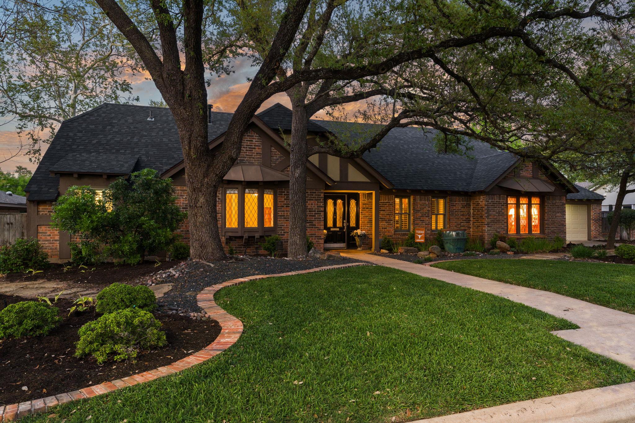 4216 Tallowood Dr, Austin, TX 78731