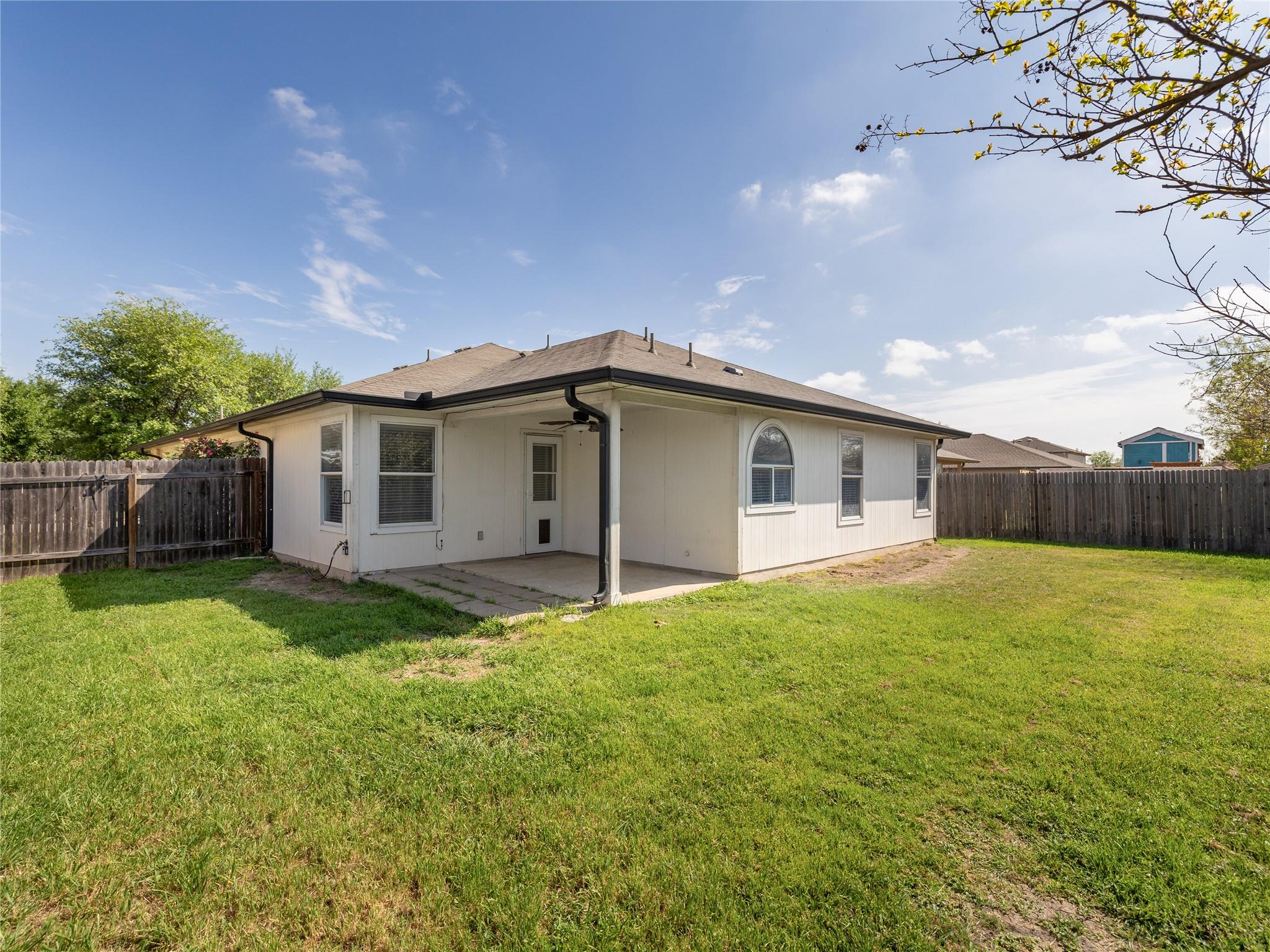 222 Killian Loop, Hutto, TX 78634
