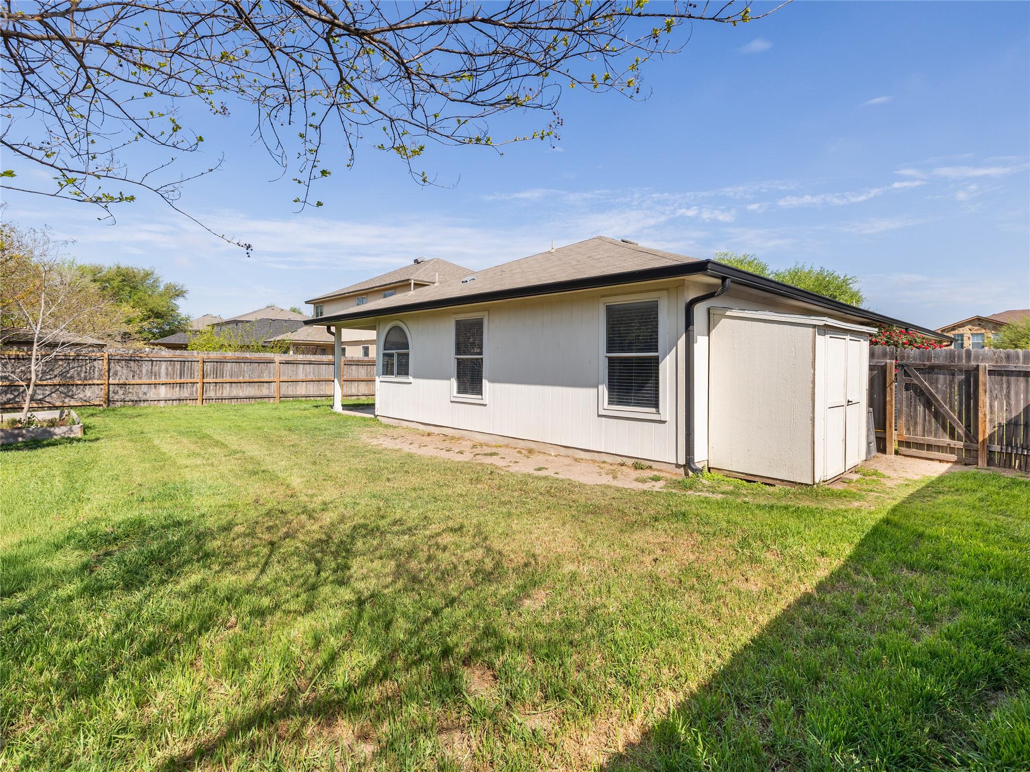 222 Killian Loop, Hutto, TX 78634