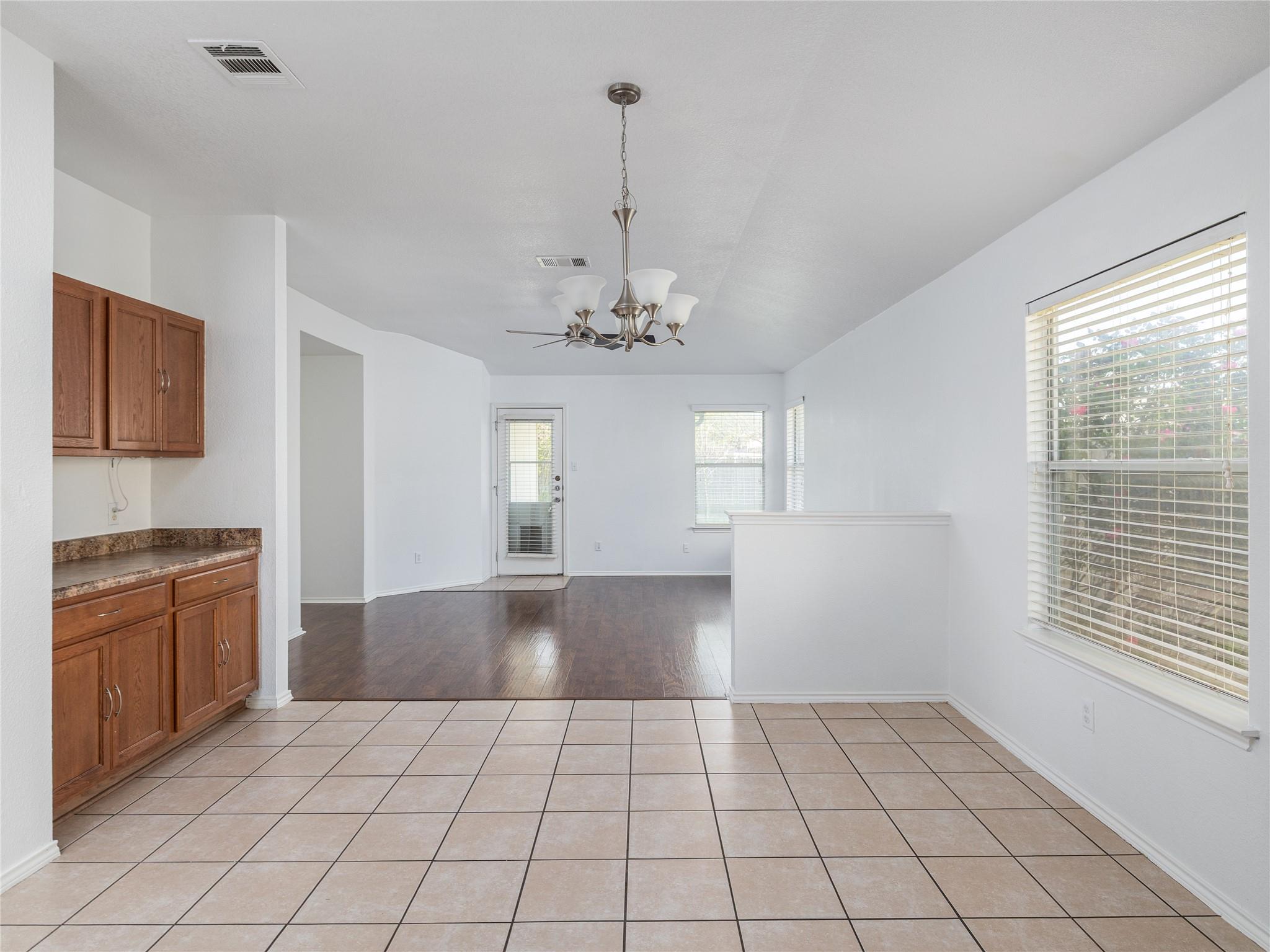 222 Killian Loop, Hutto, TX 78634