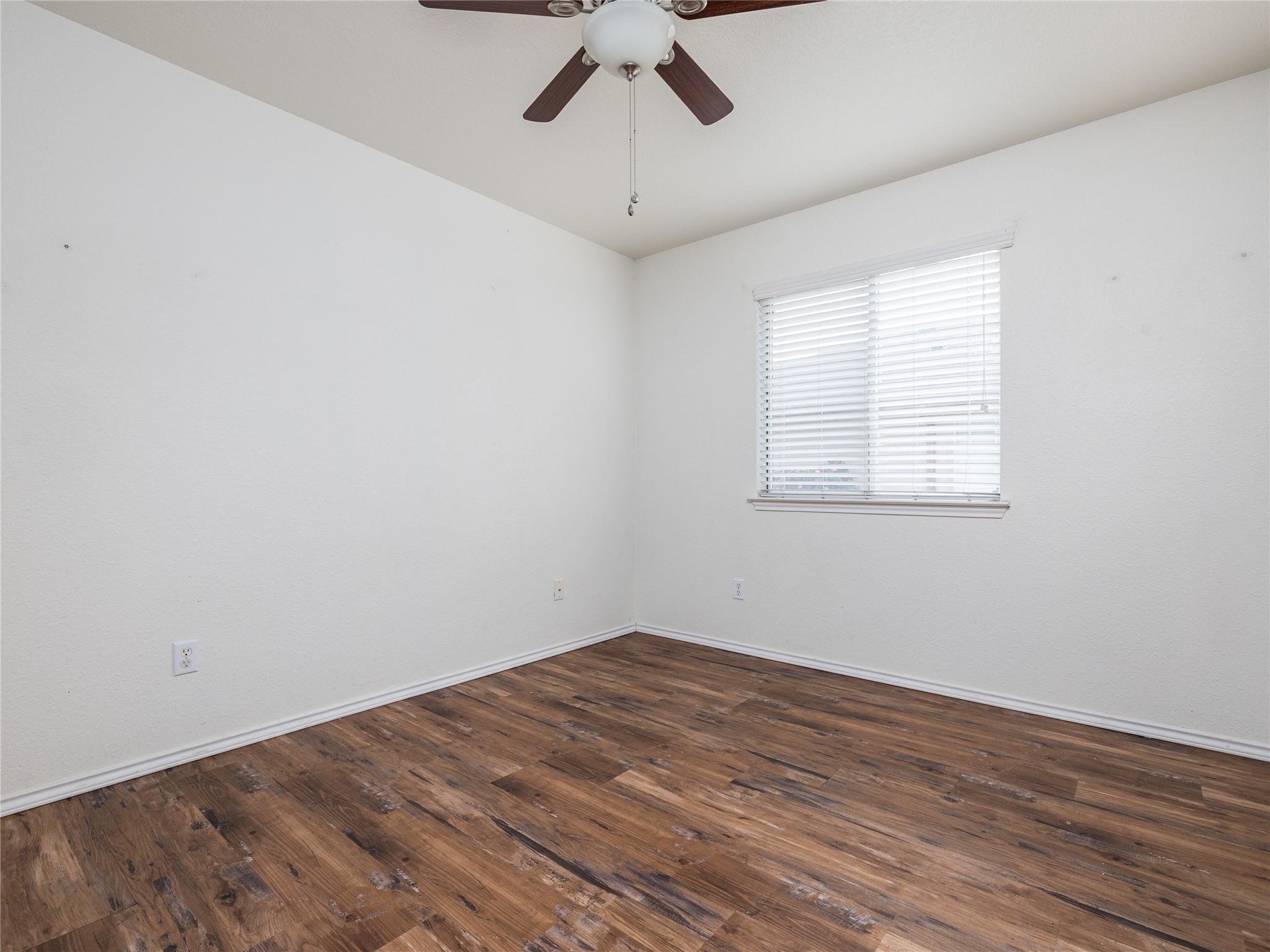 222 Killian Loop, Hutto, TX 78634