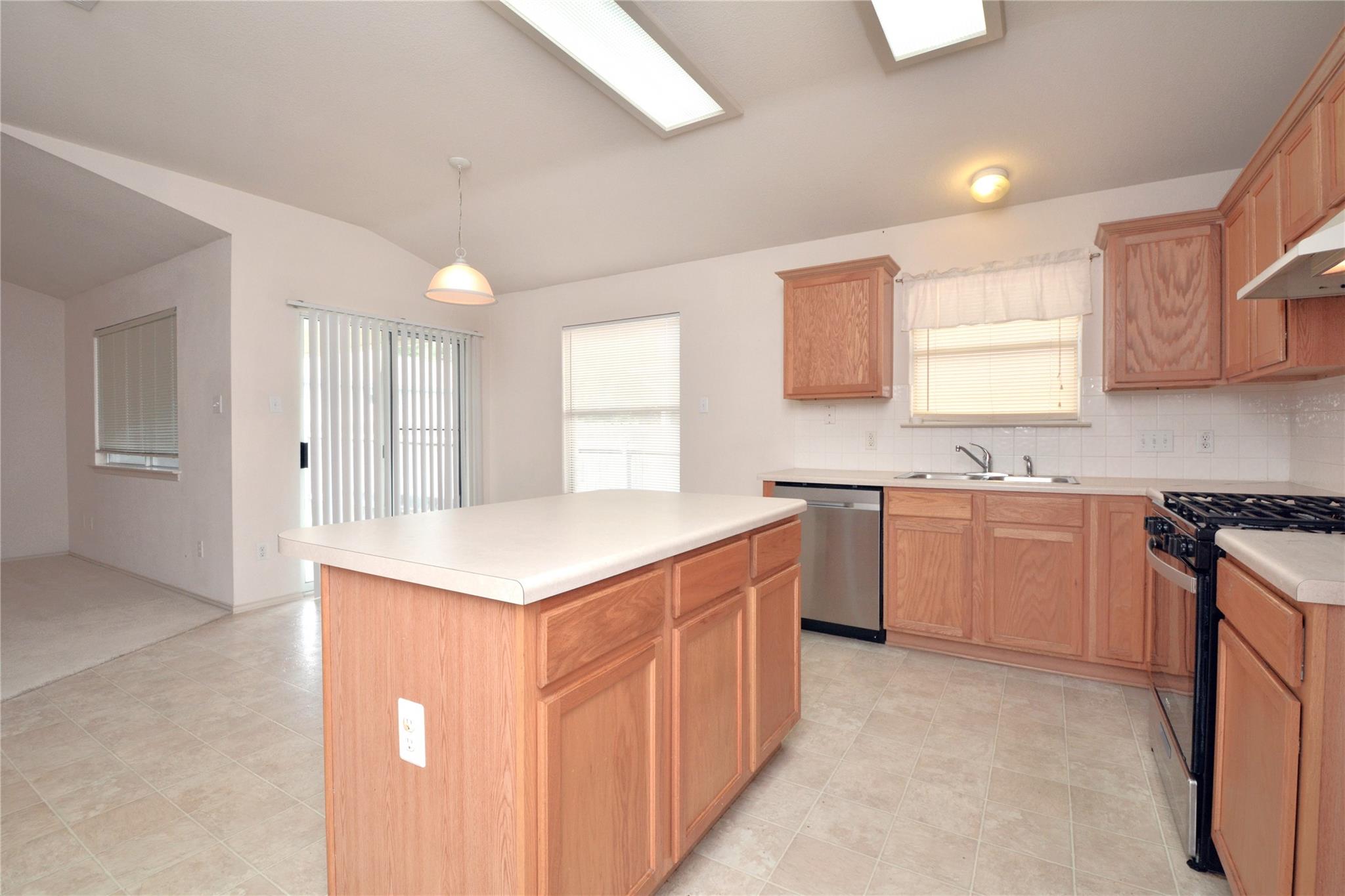 718 Settlement St, Cedar Park, TX 78613