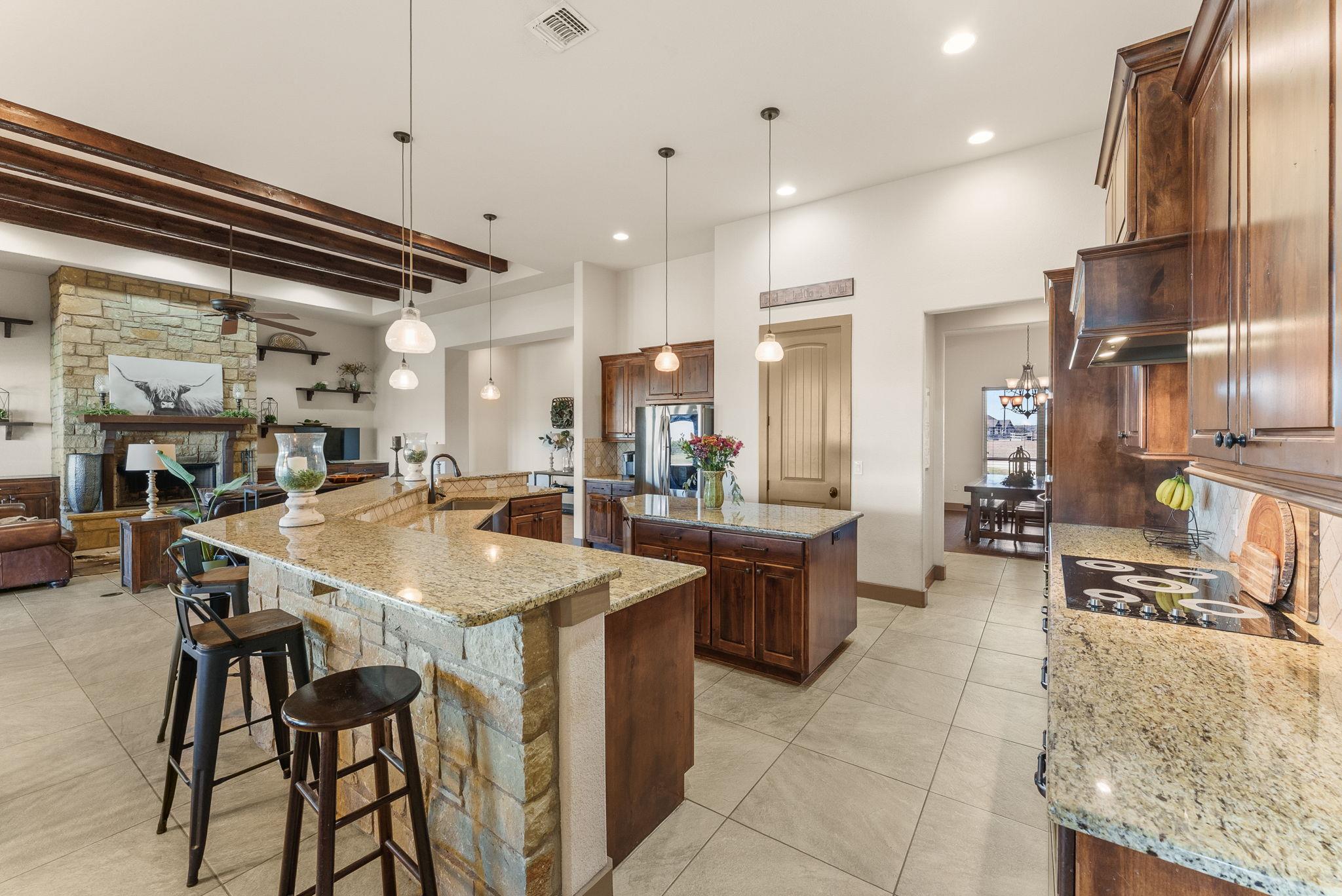 209 Stonehouse Dr, Liberty Hill, TX 78642