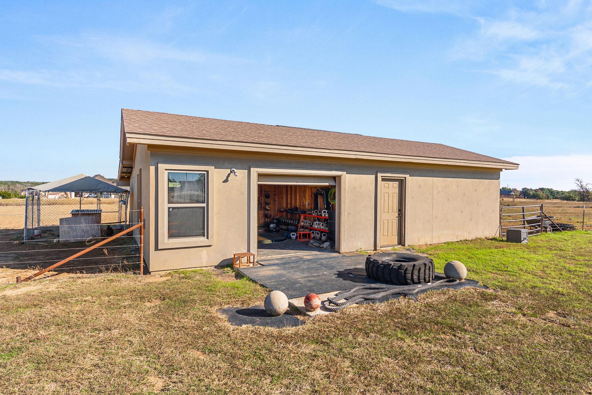 209 Stonehouse Dr, Liberty Hill, TX 78642