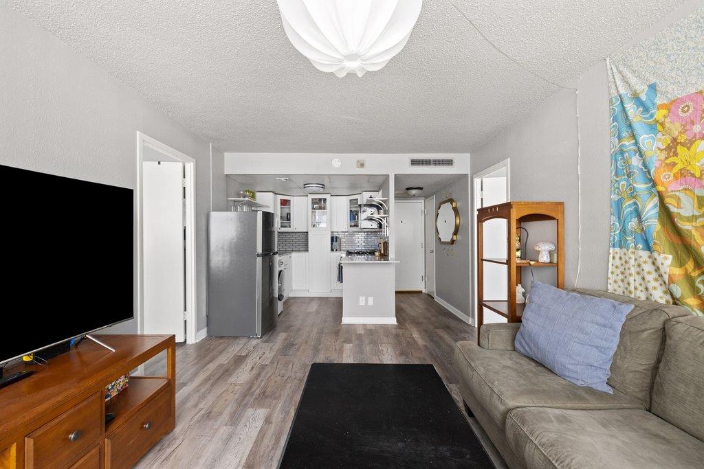 1800 Lavaca St # 207, Austin, TX 78701