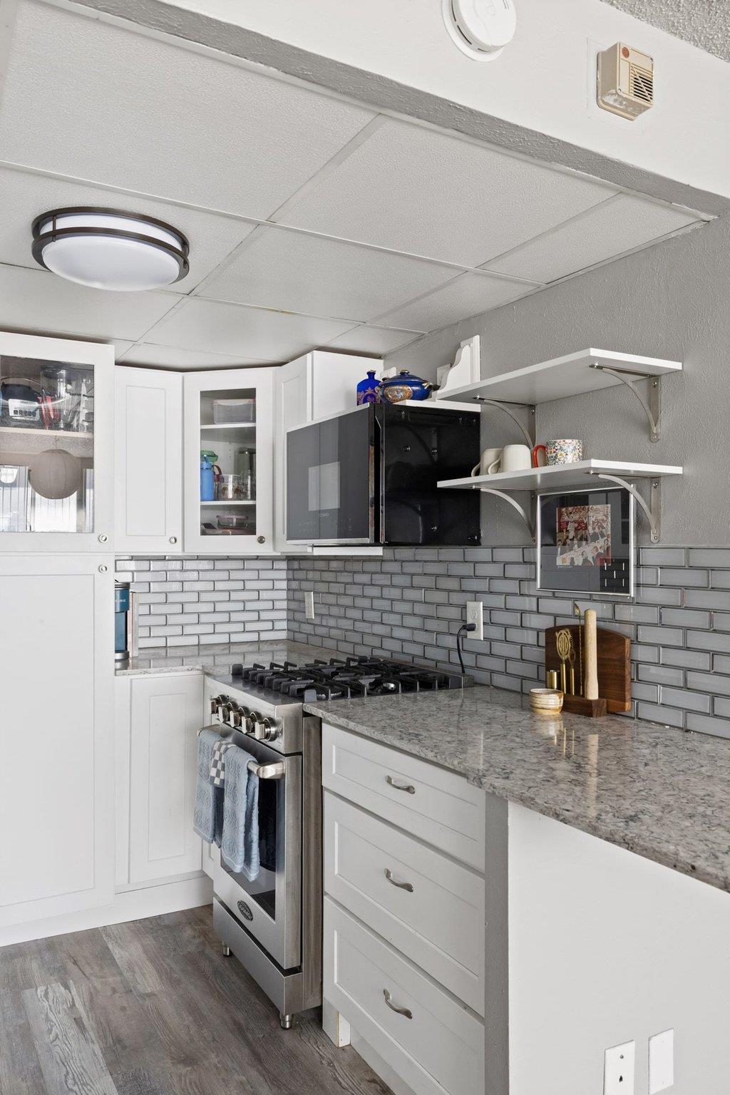 1800 Lavaca St # 207, Austin, TX 78701