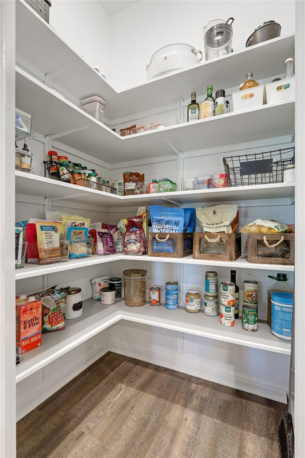 616 Sigourney Way, Leander, TX 78641