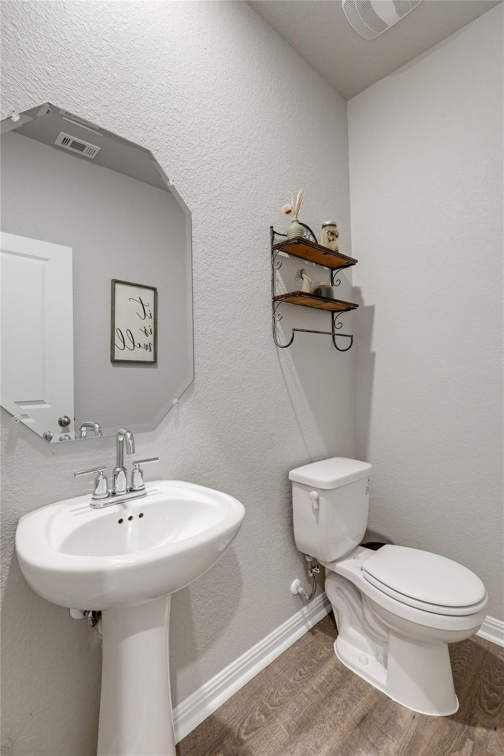 616 Sigourney Way, Leander, TX 78641