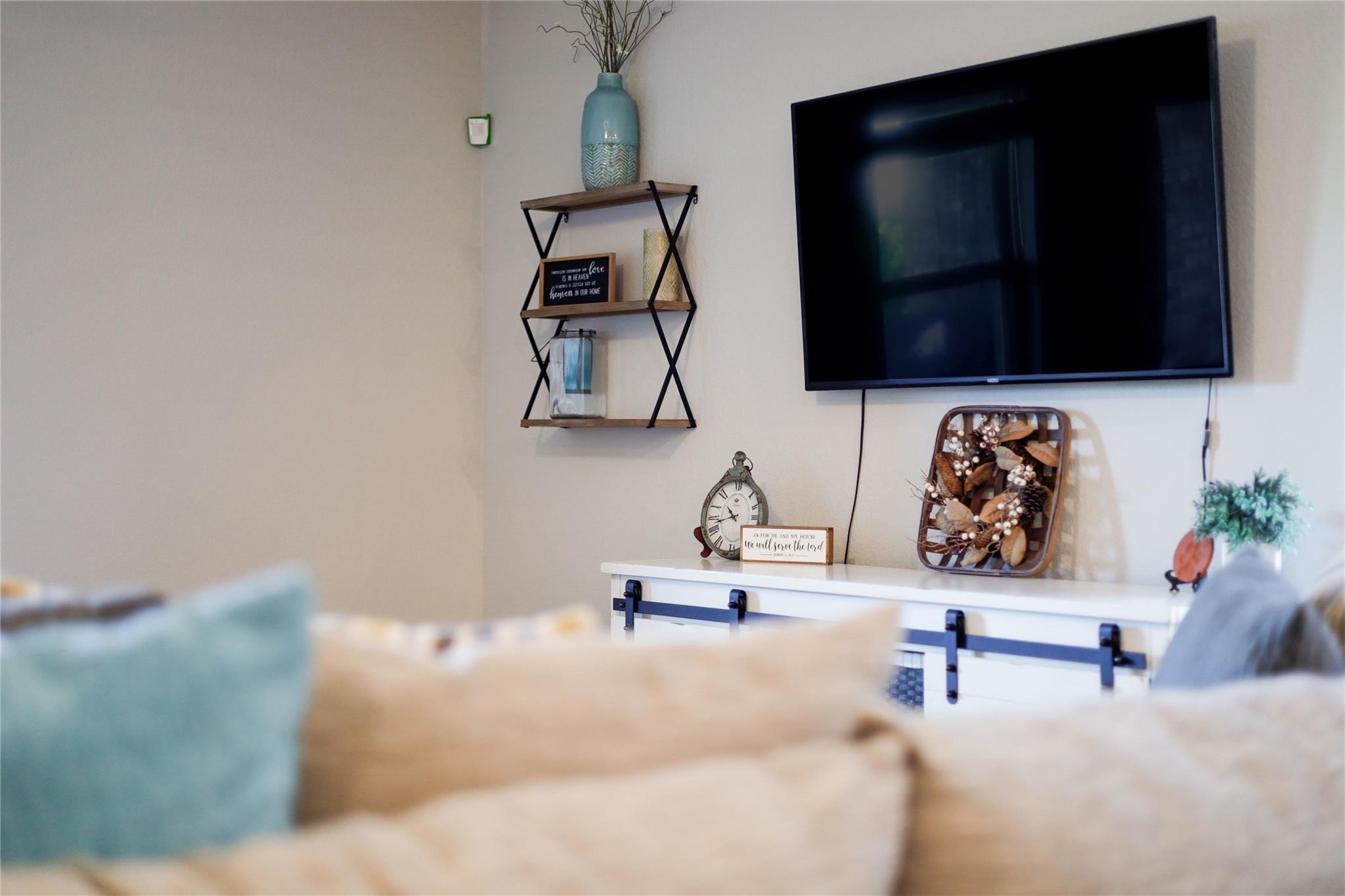 616 Sigourney Way, Leander, TX 78641