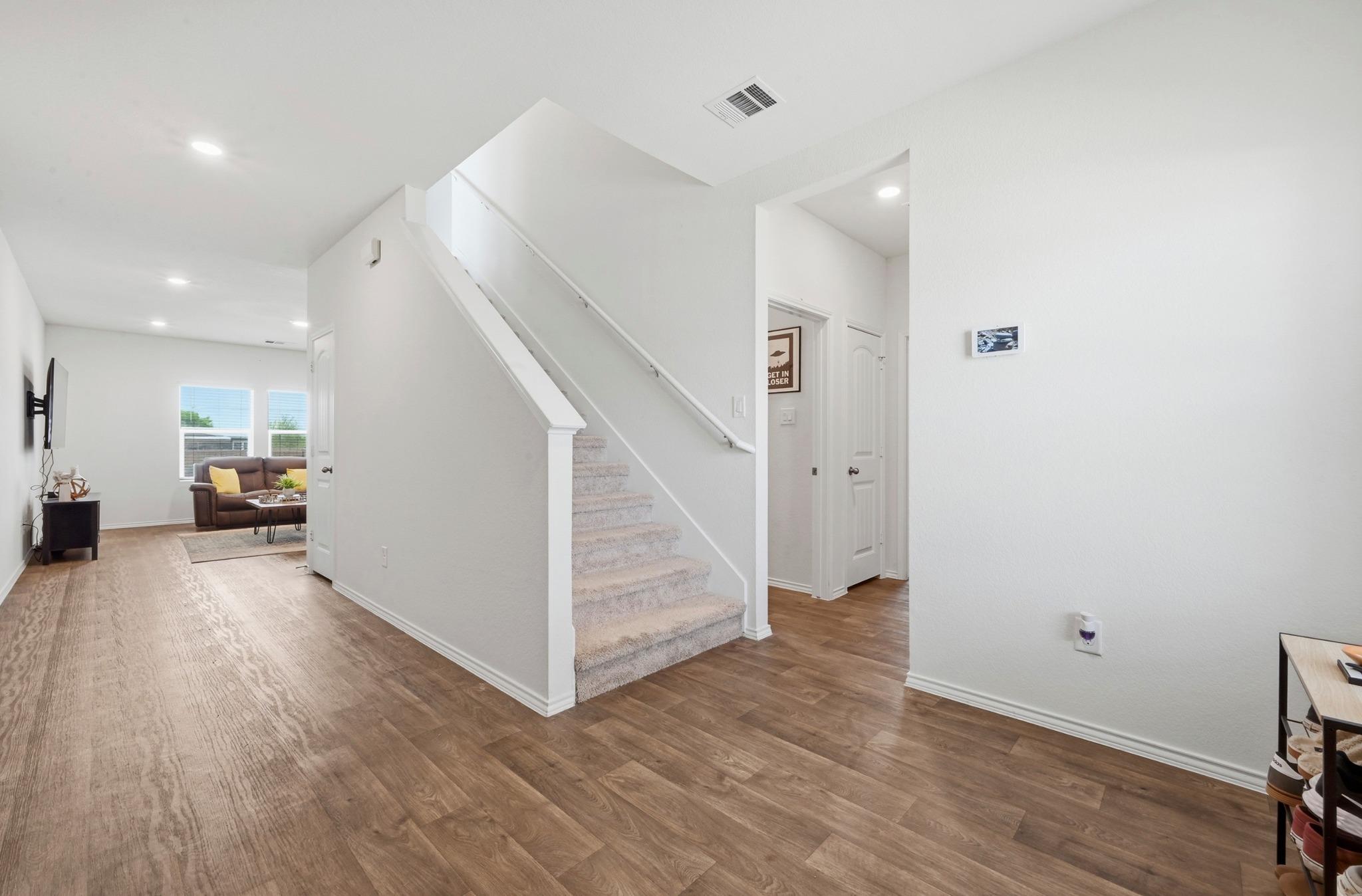 162 Euclid Ln, Kyle, TX 78640