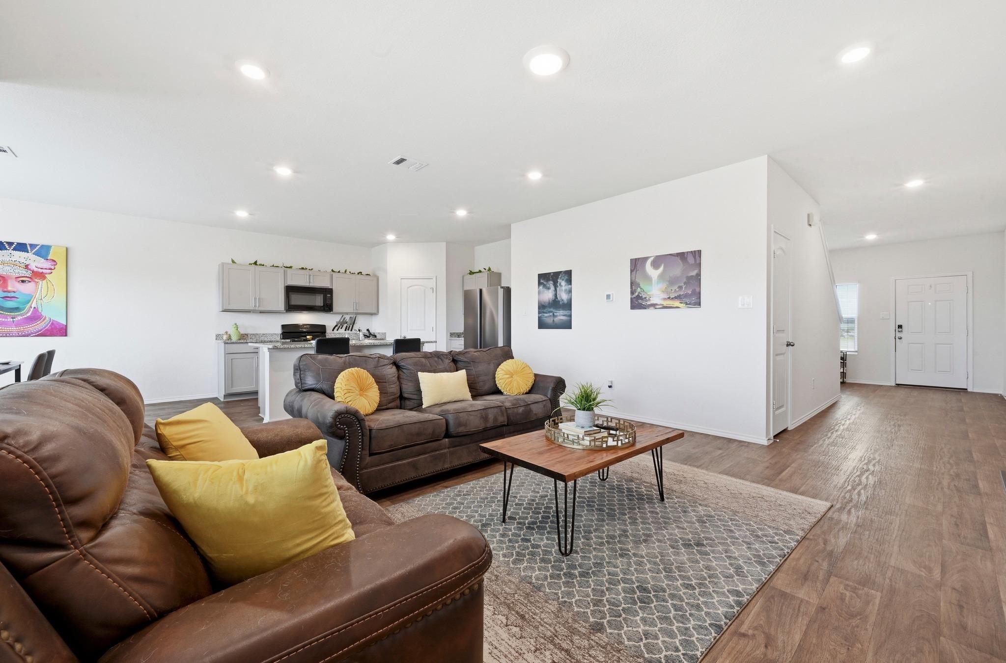 162 Euclid Ln, Kyle, TX 78640